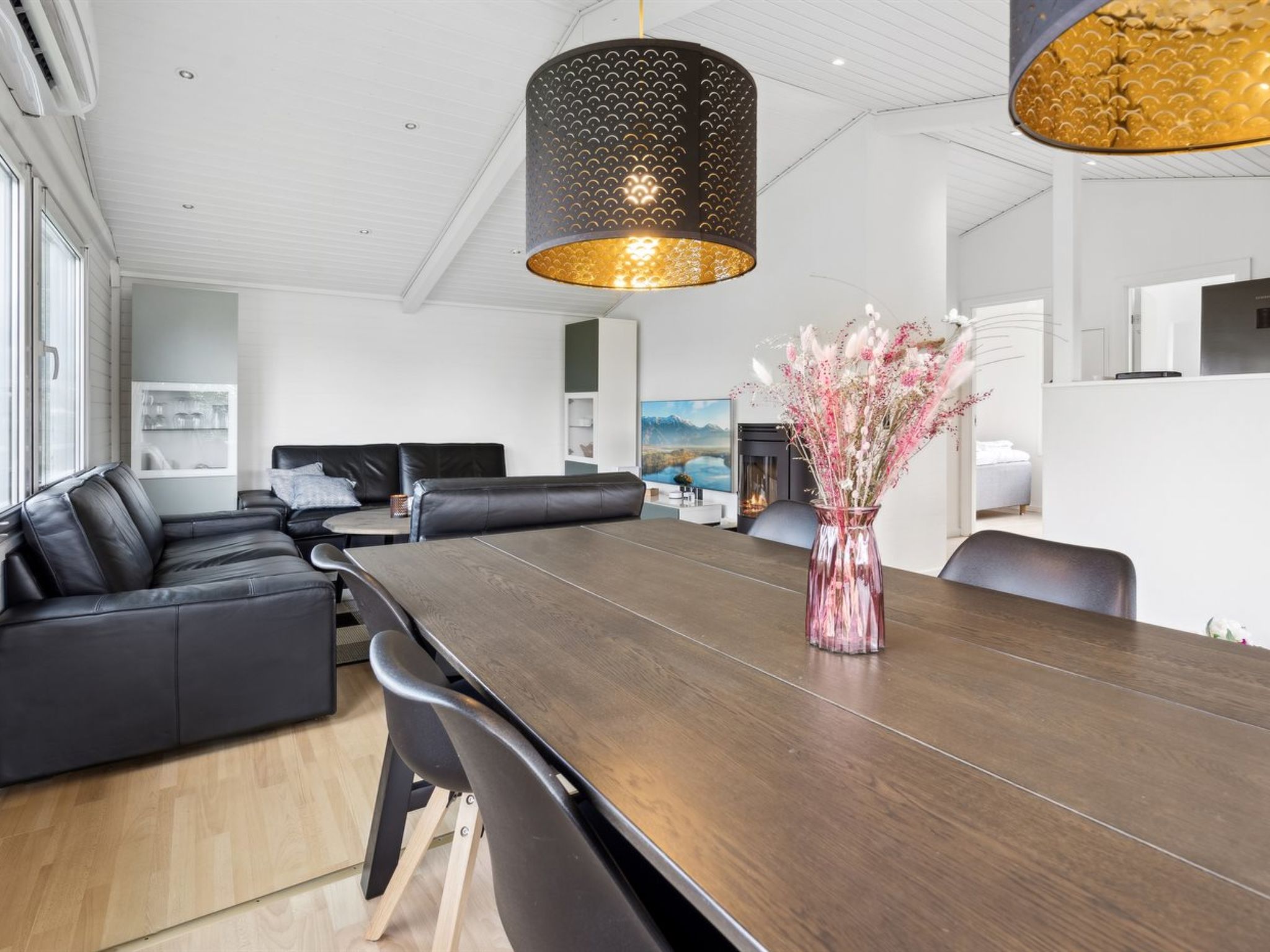"Safina" - 100m from the sea - Binnen