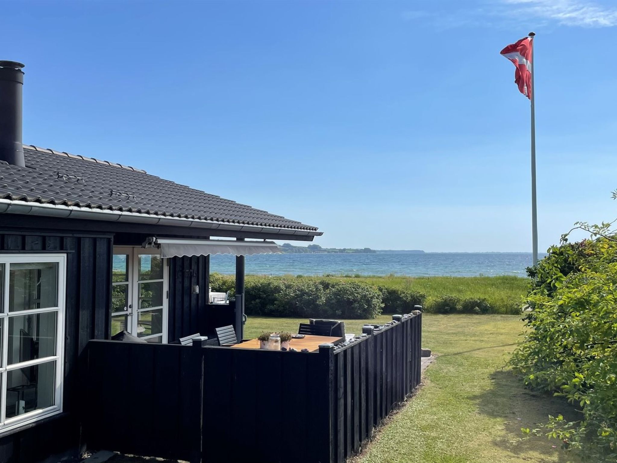 "Withger" - 20m from the sea-Outside