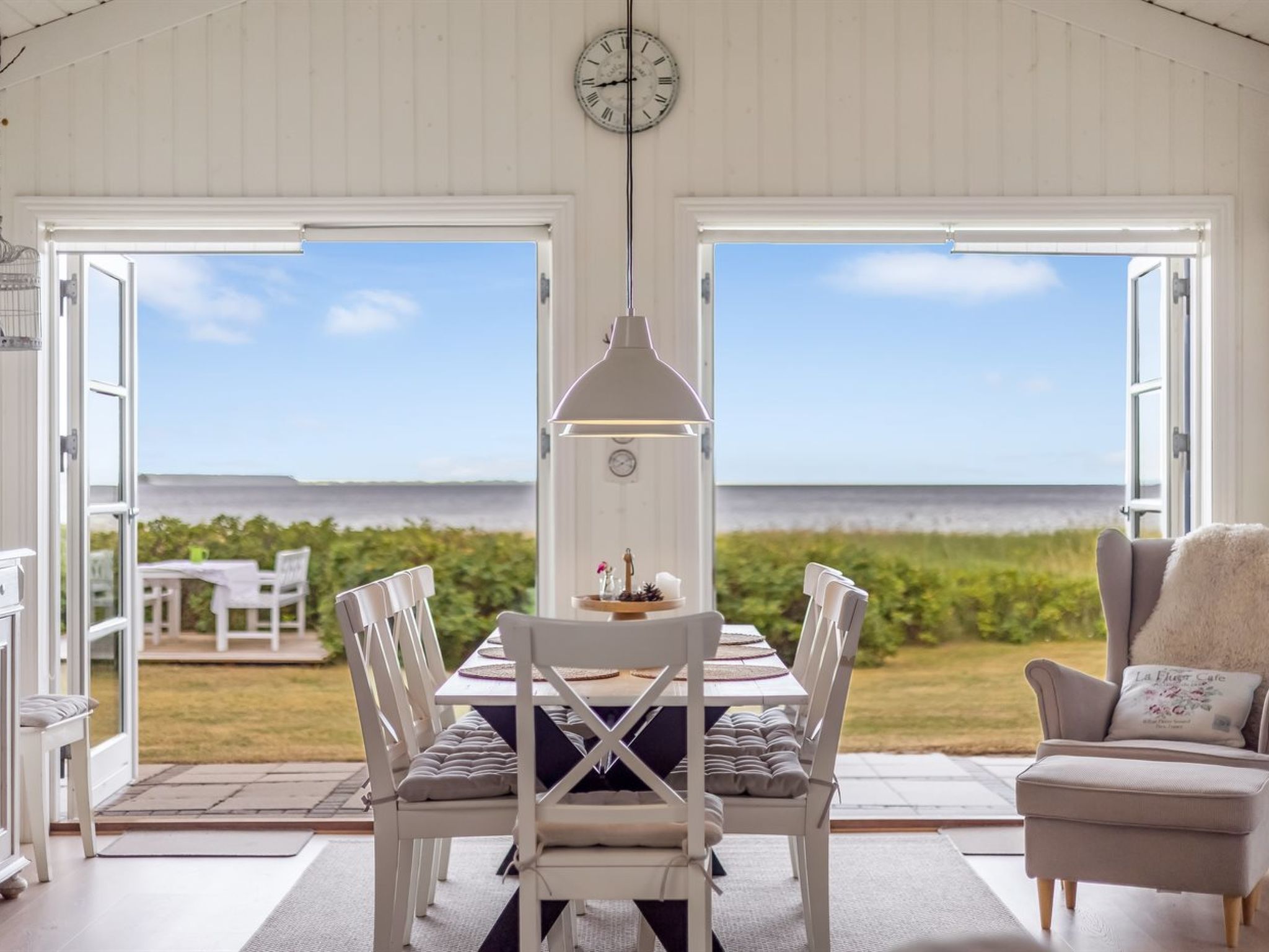 "Withger" - 20m from the sea-Inside