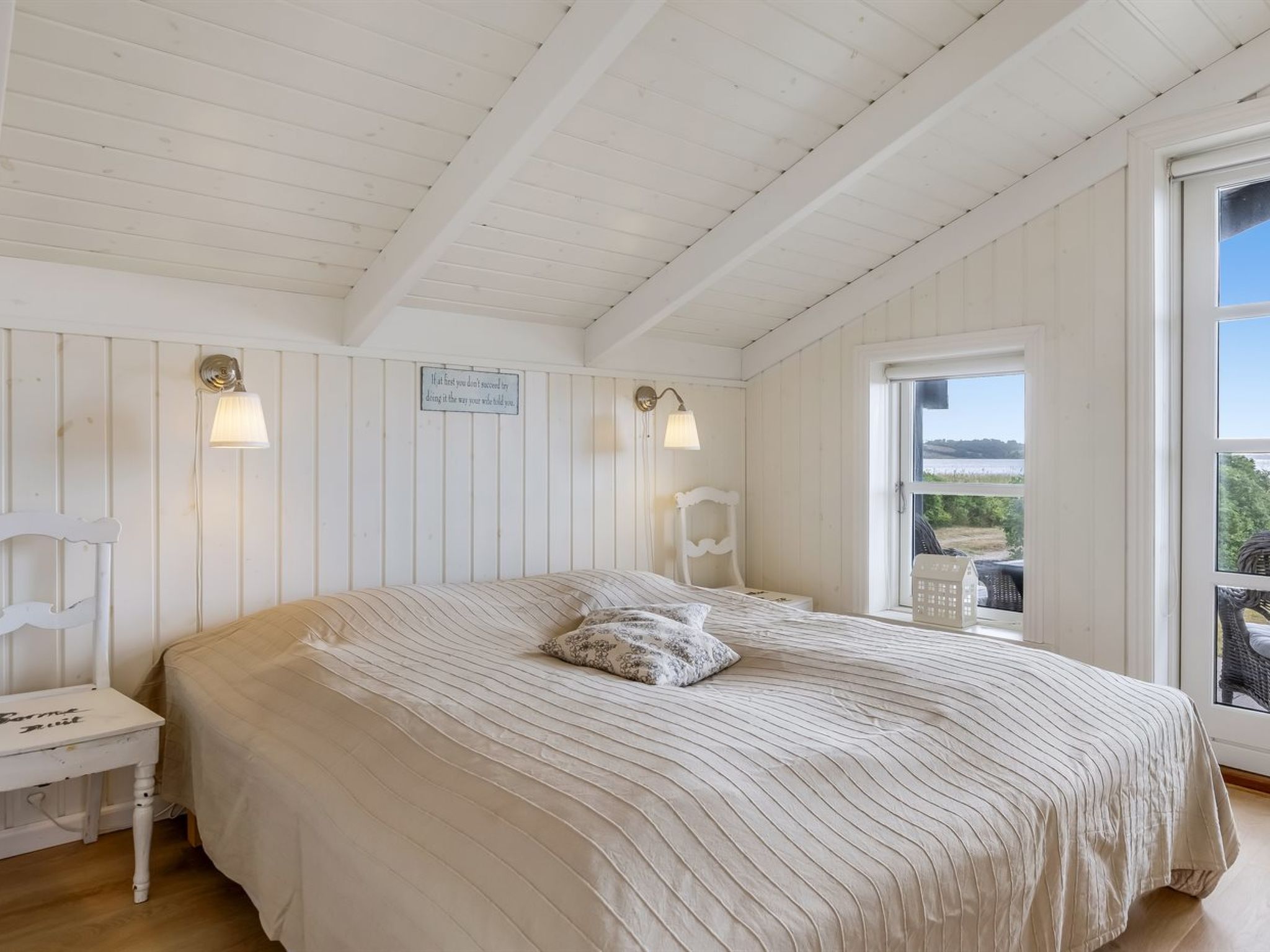 "Withger" - 20m from the sea-Inside