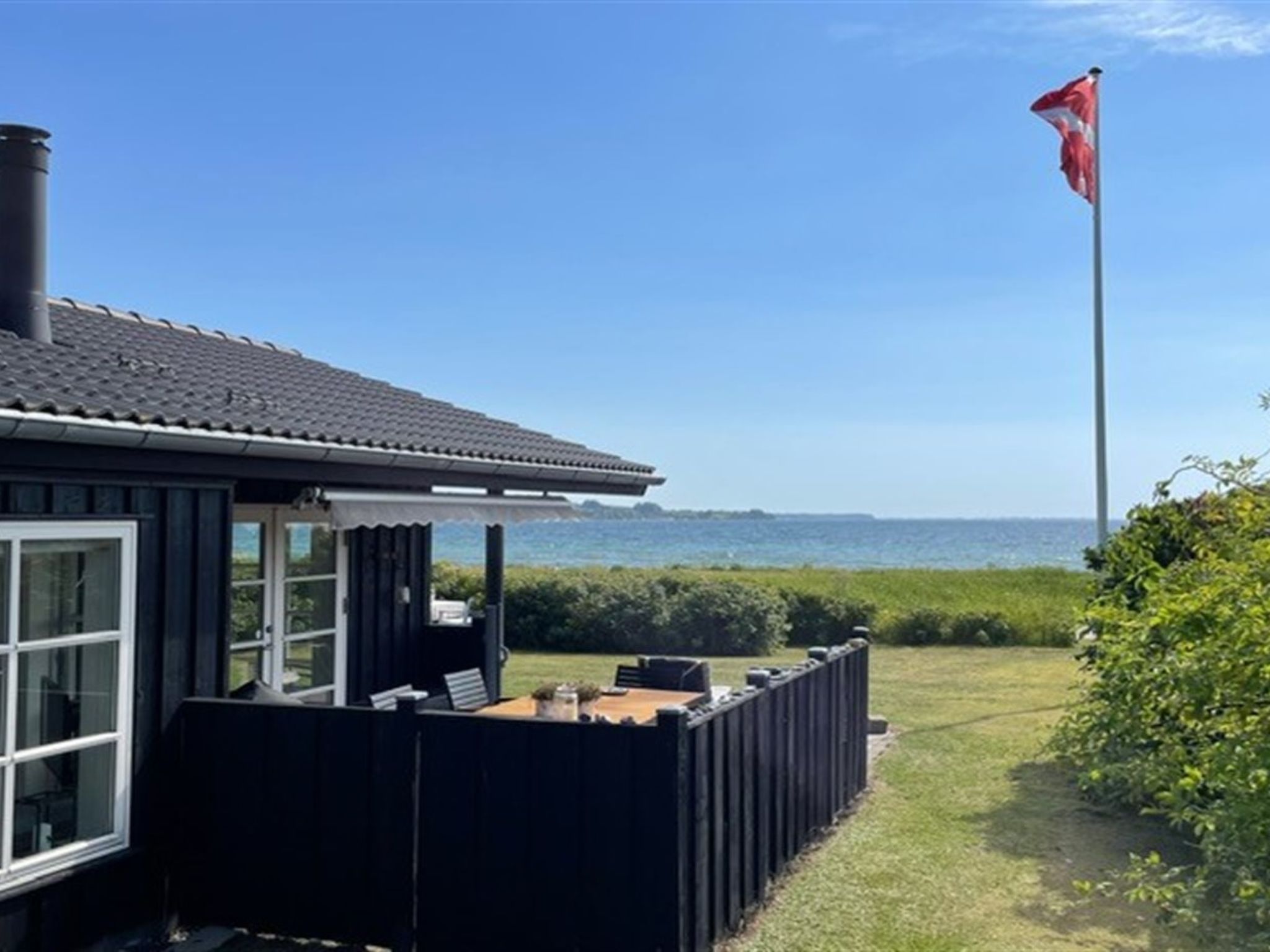 "Withger" - 20m from the sea-Outside