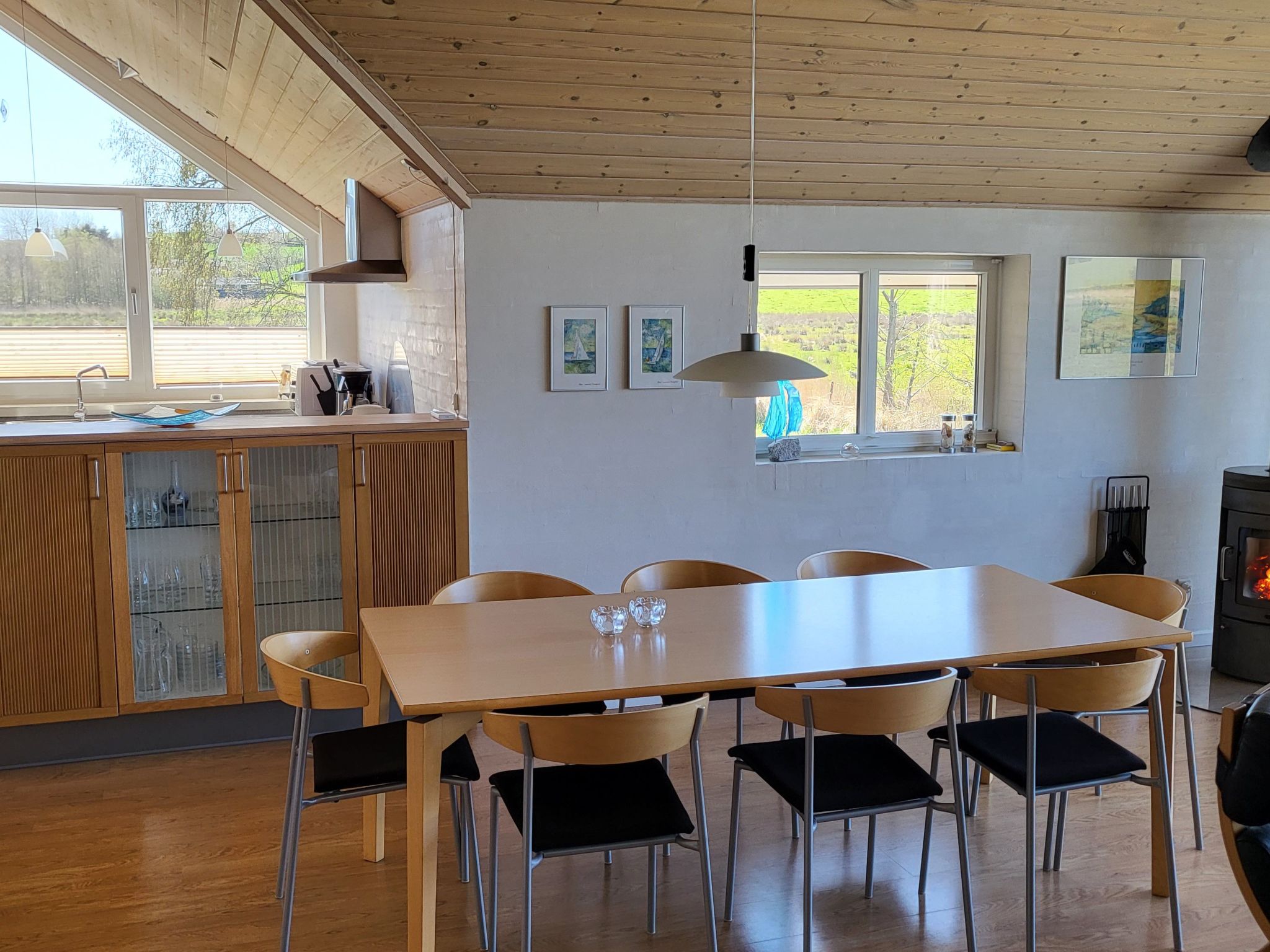 Modernes, geräumiges Haus mit großer Terrasse-Binnen