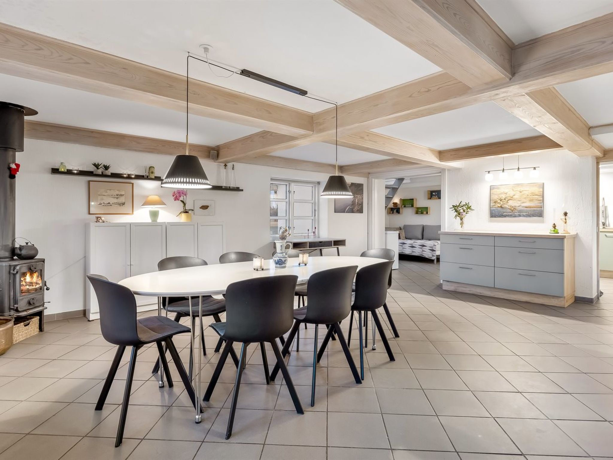 "Yorik" - 1.6km from the sea-Inside