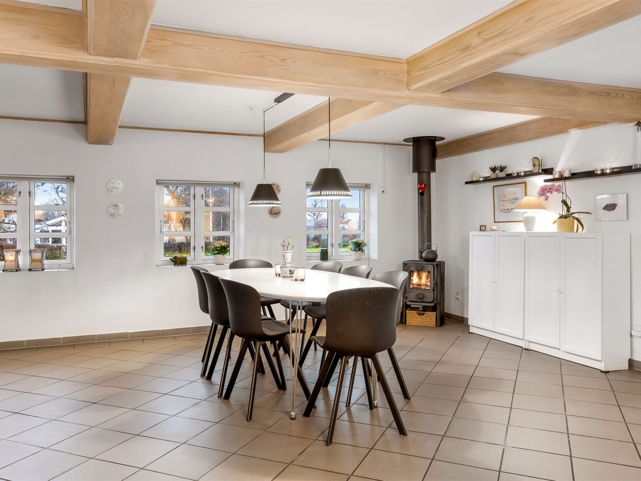 "Yorik" - 1.6km from the sea-Inside