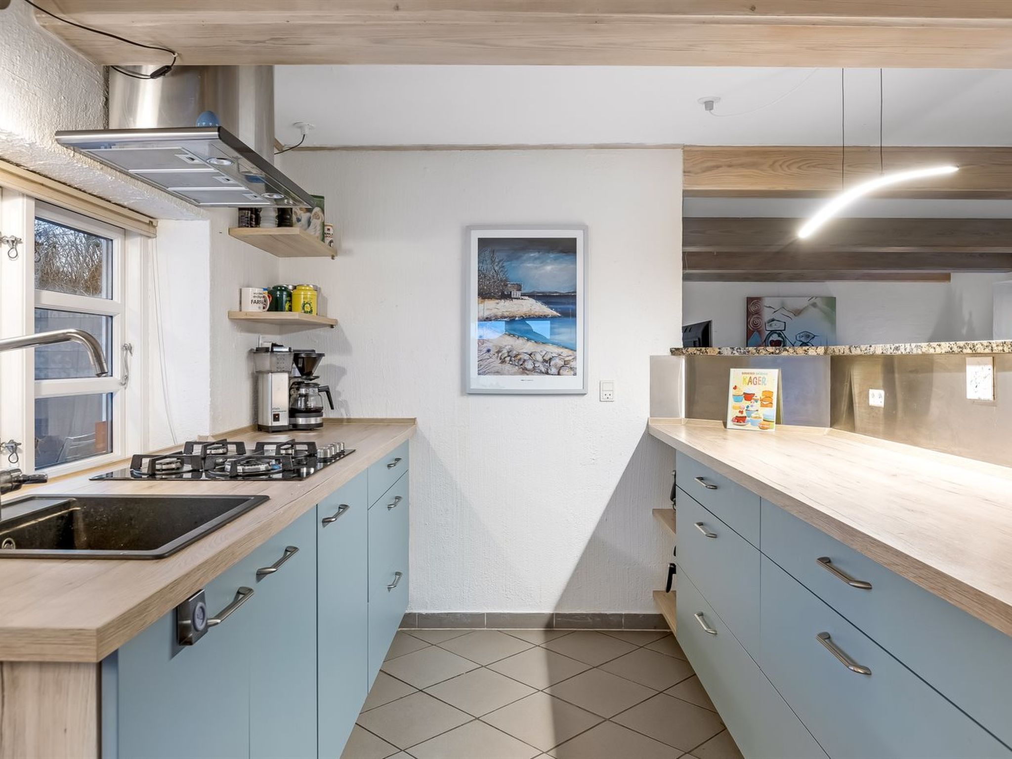 "Yorik" - 1.6km from the sea-Inside