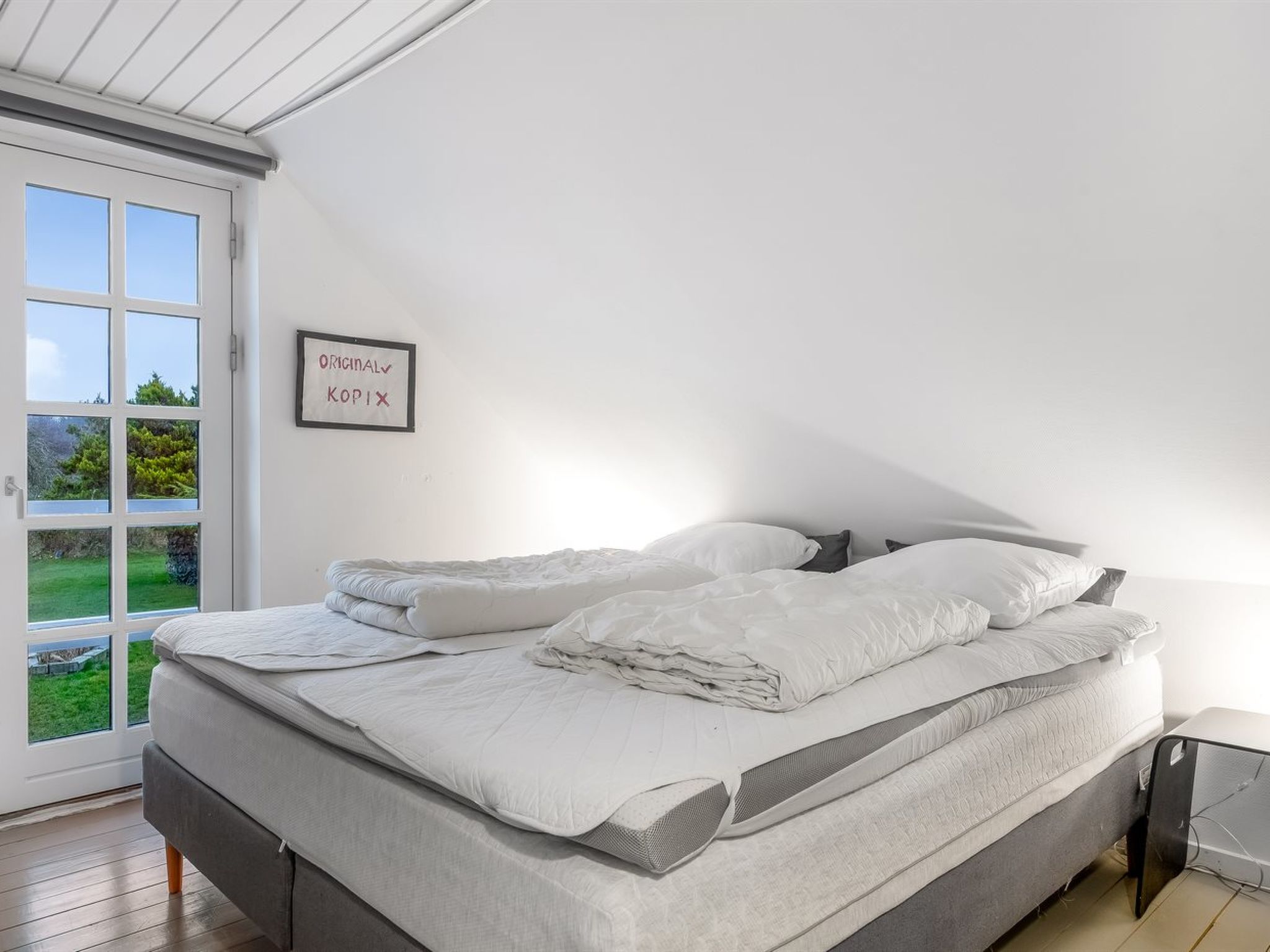 "Yorik" - 1.6km from the sea-Inside