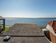 Vakantiehuis Palnir – Direct aan zee in Egernsund, 5 meter van het strand - thumbnail 6