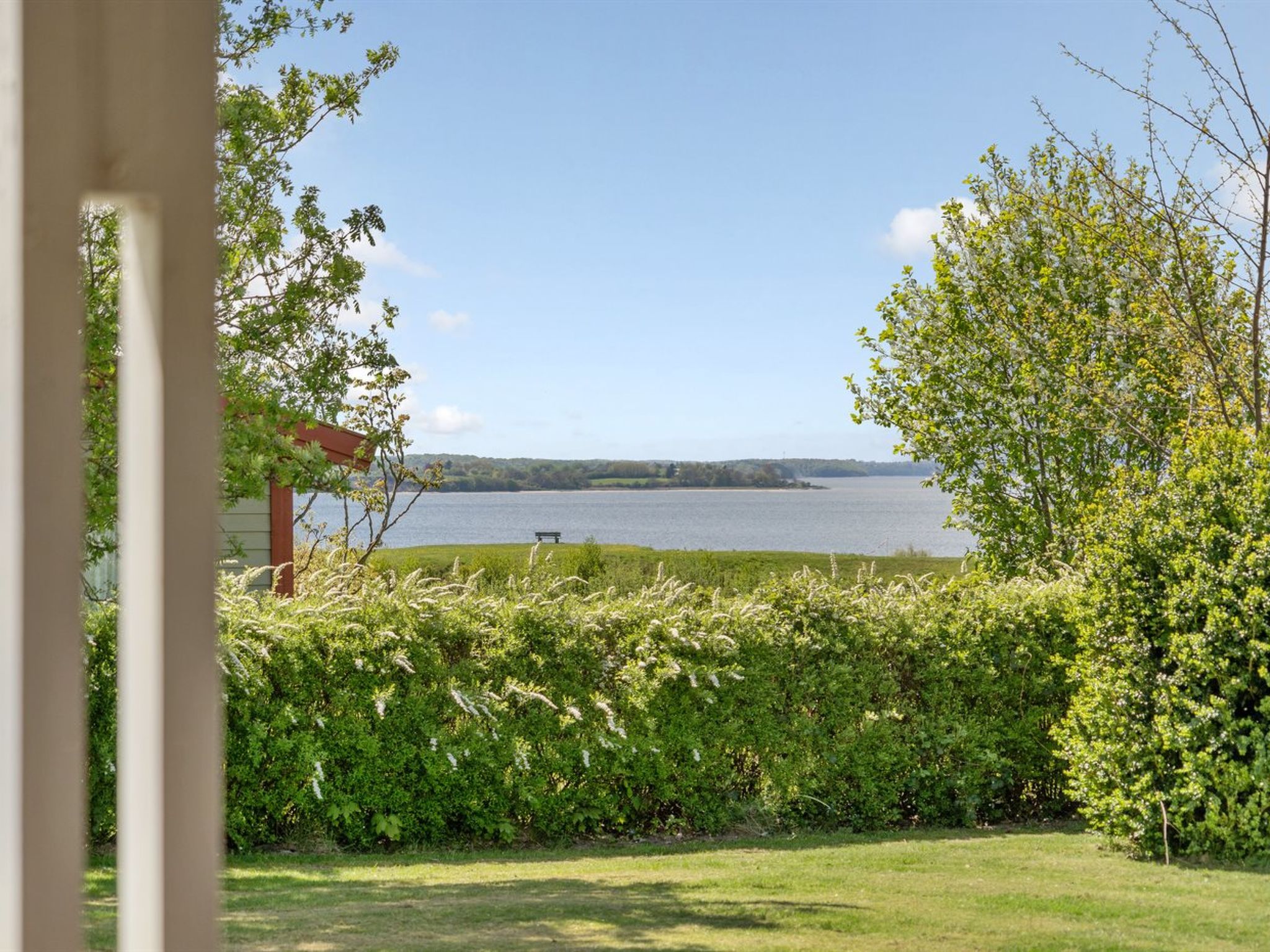 "Denahi" - 400m to the fjord - Buiten