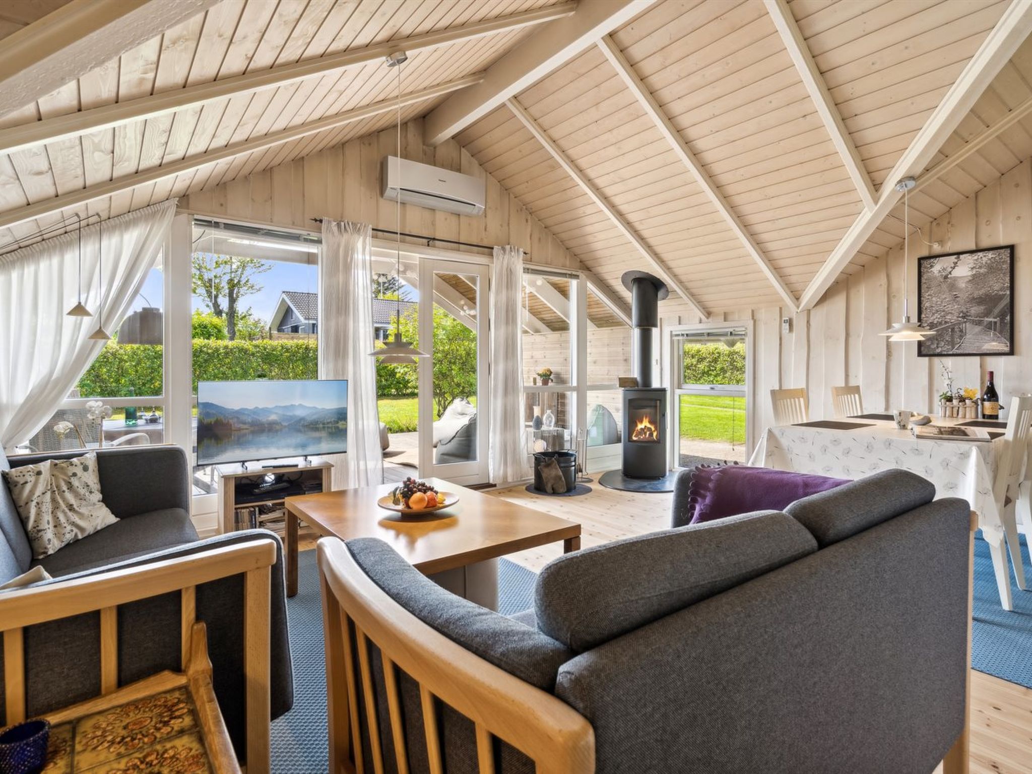 "Esther" - 500m from the sea-Drinnen