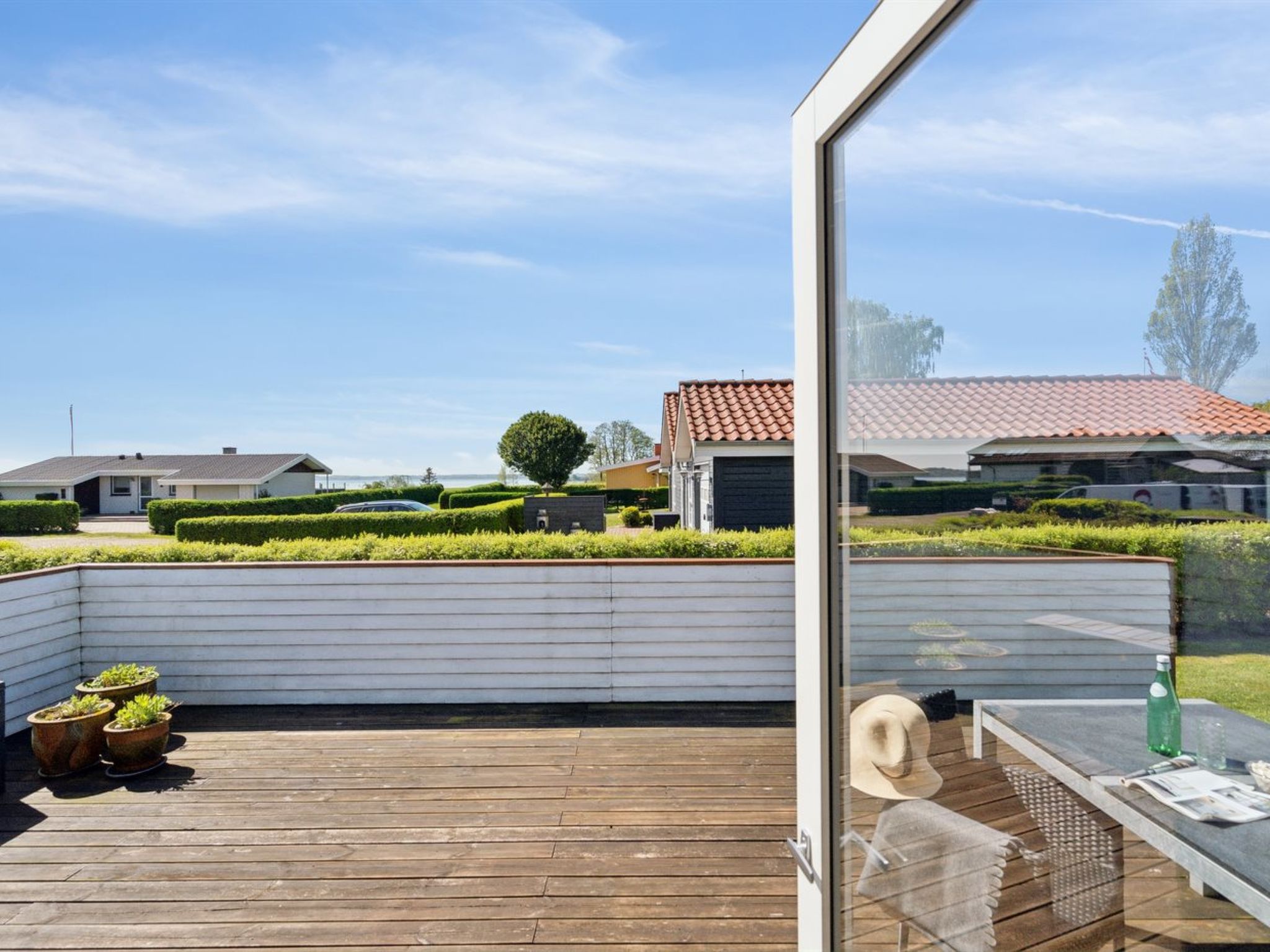 "Hira" - 200m from the sea