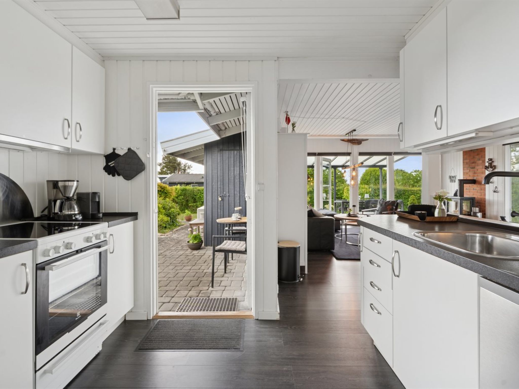 "Eweline" - 400m from the sea - Binnen