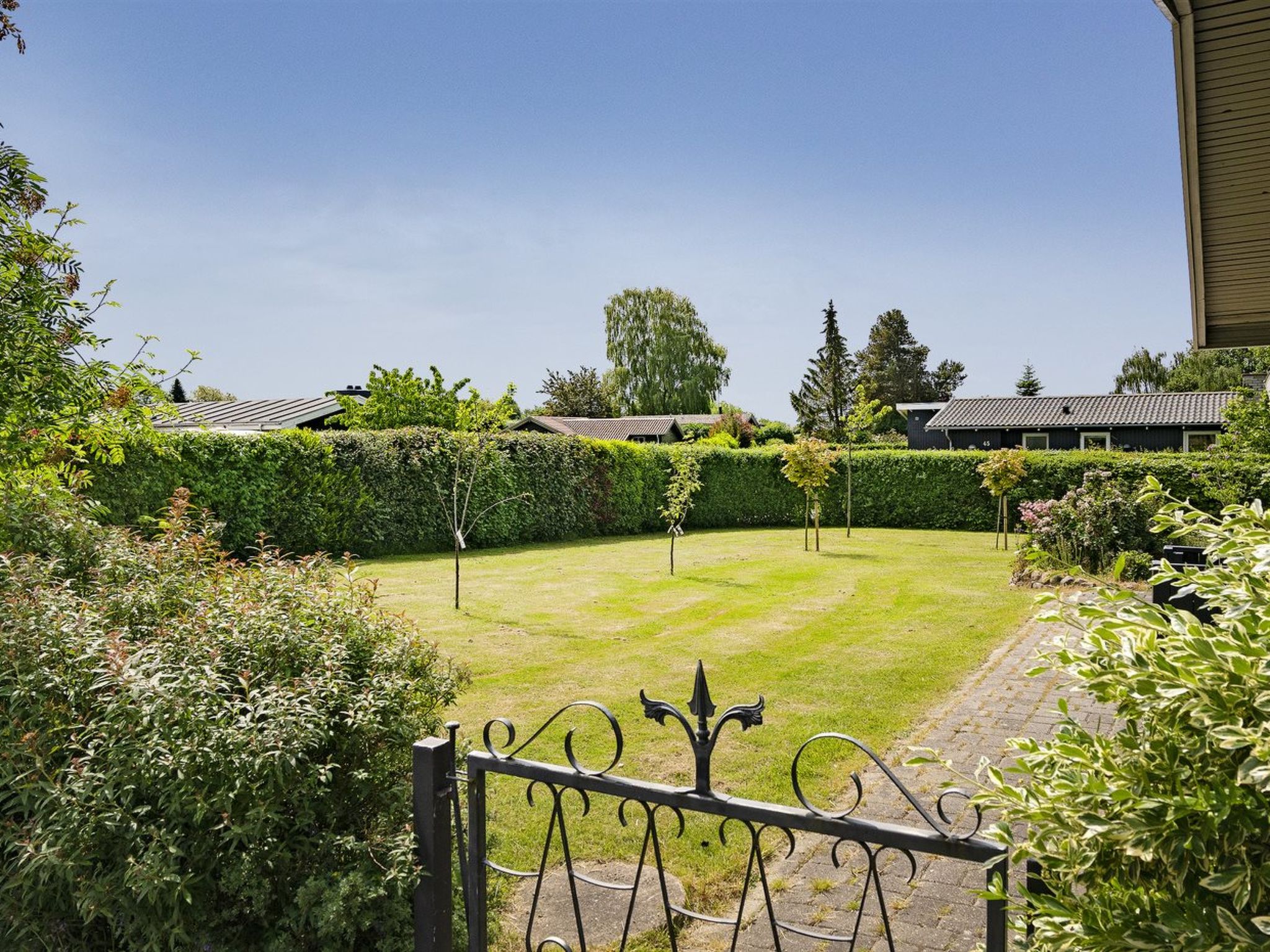 "Eweline" - 400m from the sea