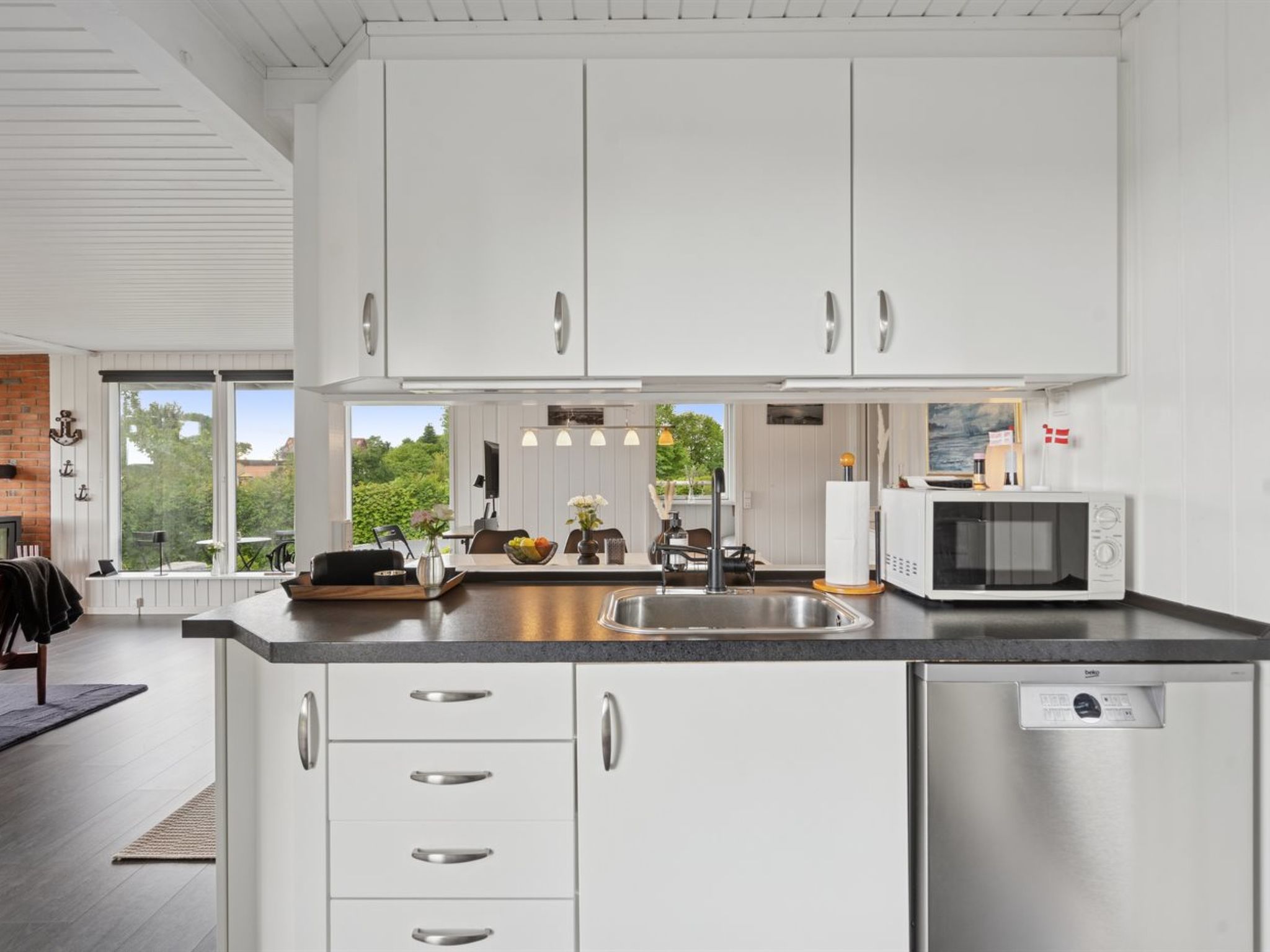 "Eweline" - 400m from the sea-Drinnen