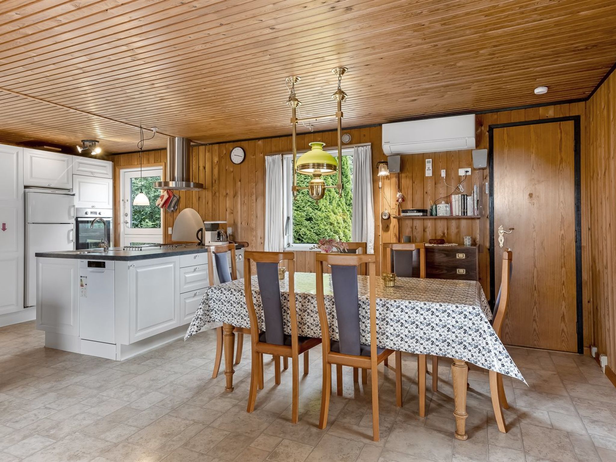 "Wiggi" - 250m from the sea-Dedans