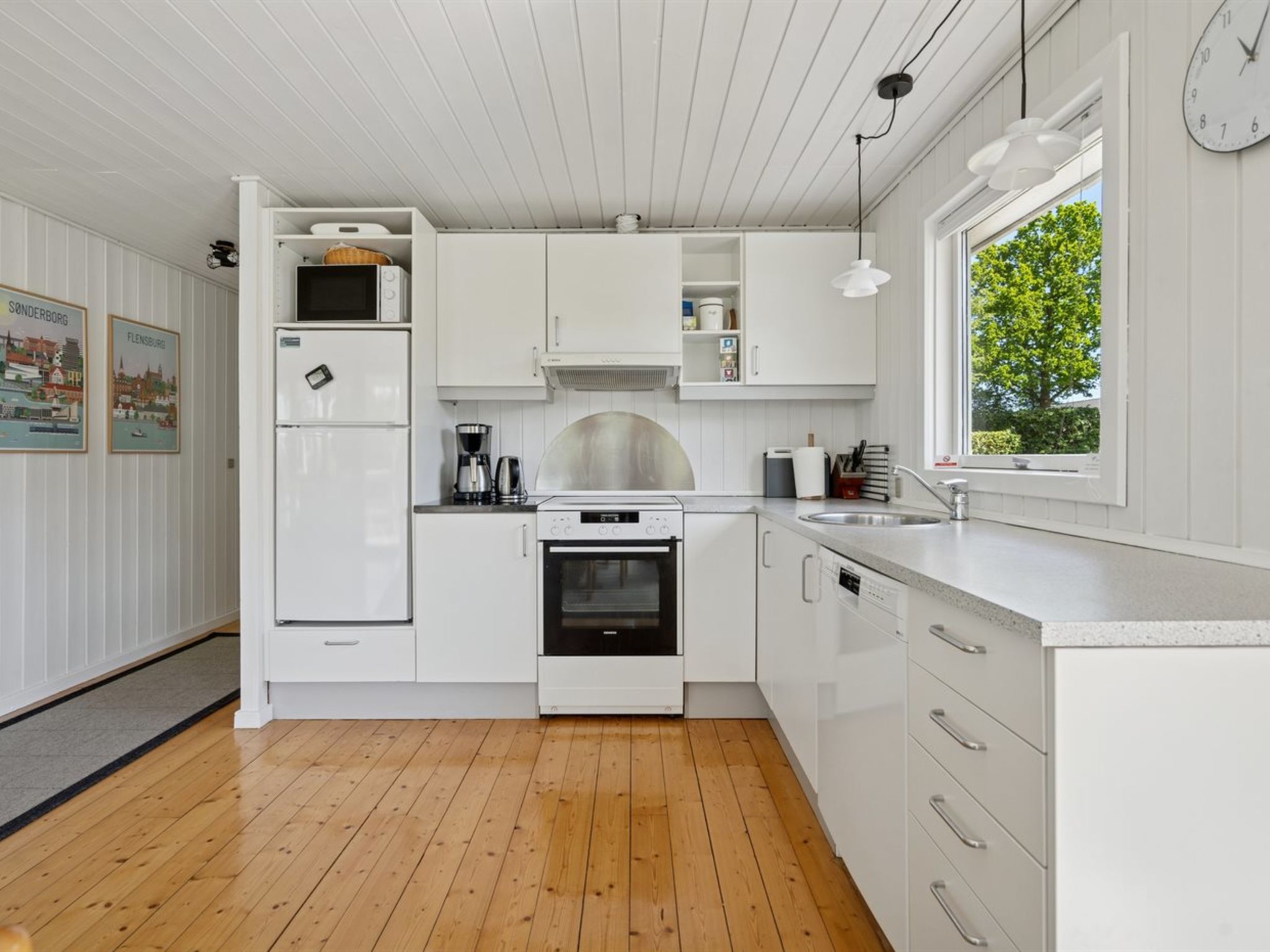 "Conradine" - 600m from the sea-Binnen
