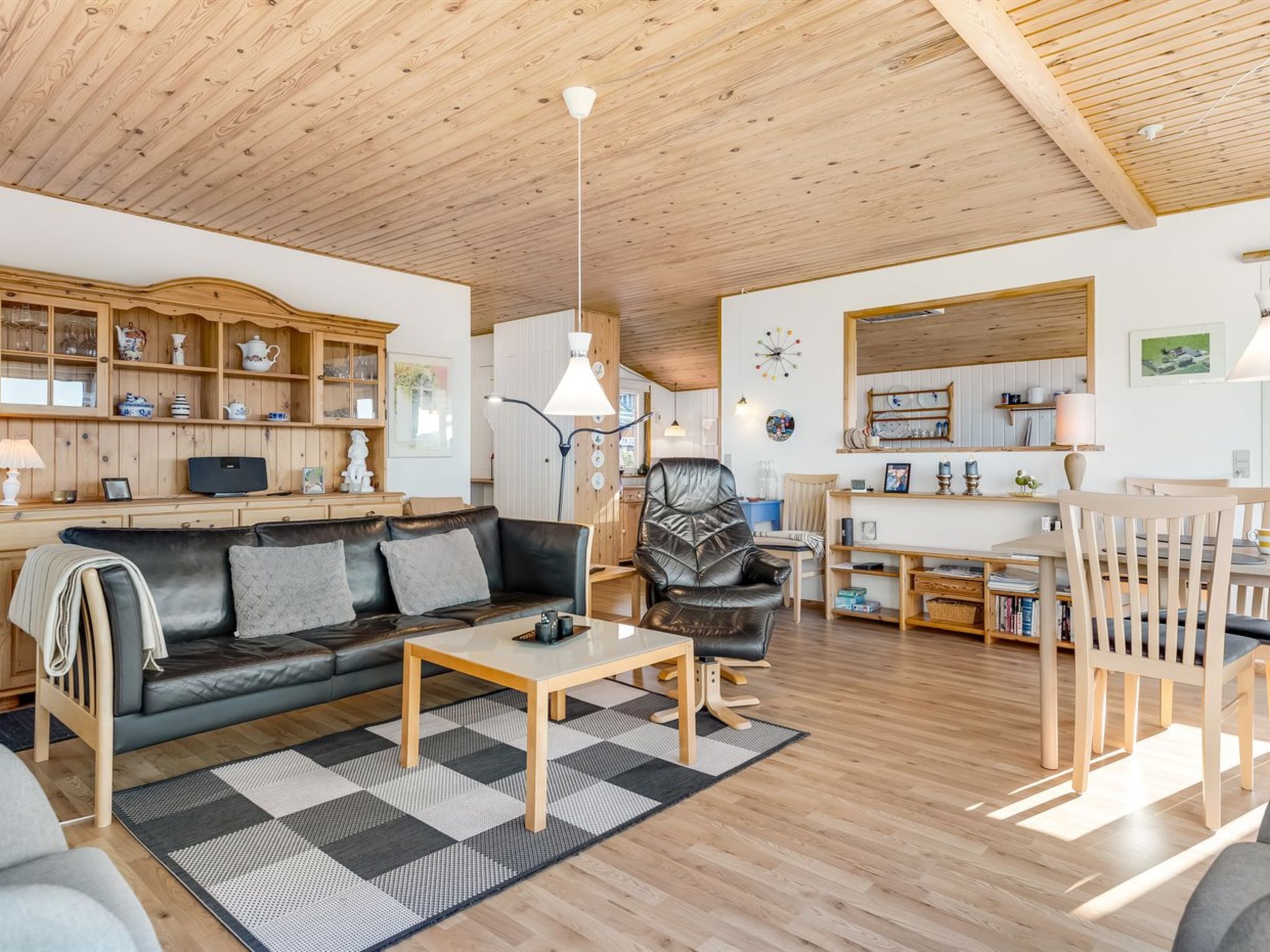 "Senni" - 800m from the sea - Binnen