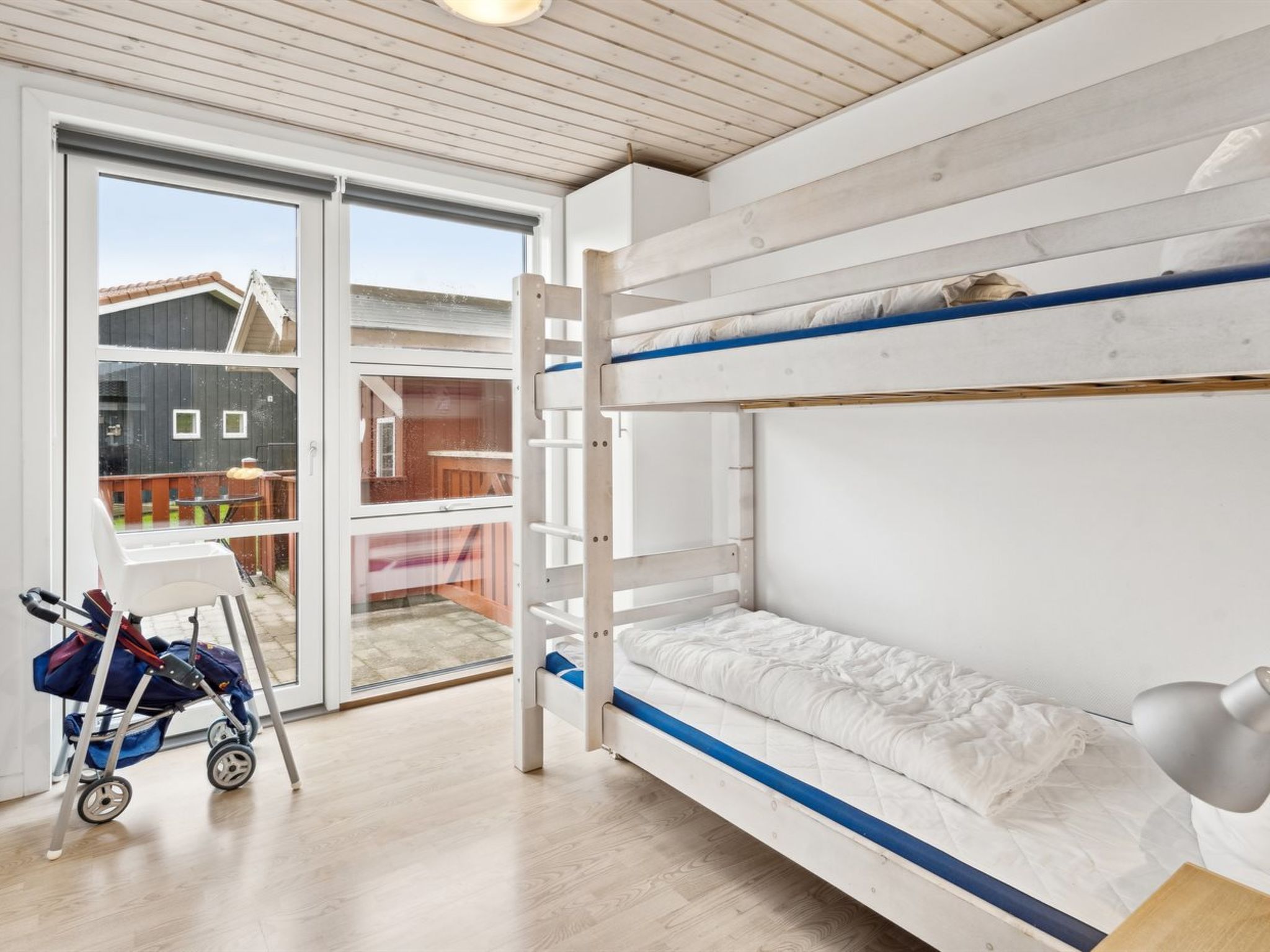"Aira" - 200m from the sea - Binnen