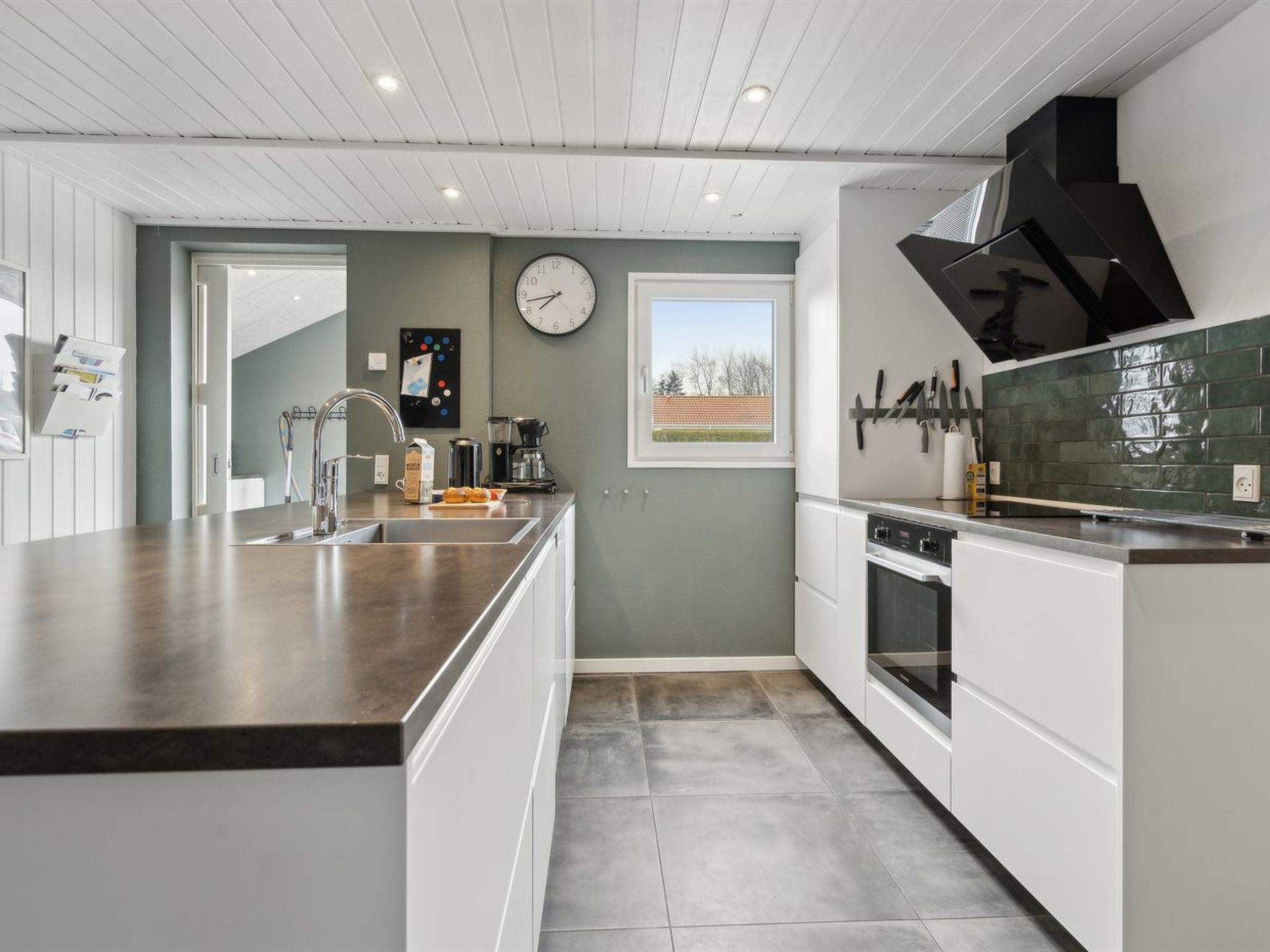 "Akira" - 250m from the sea - Drinnen