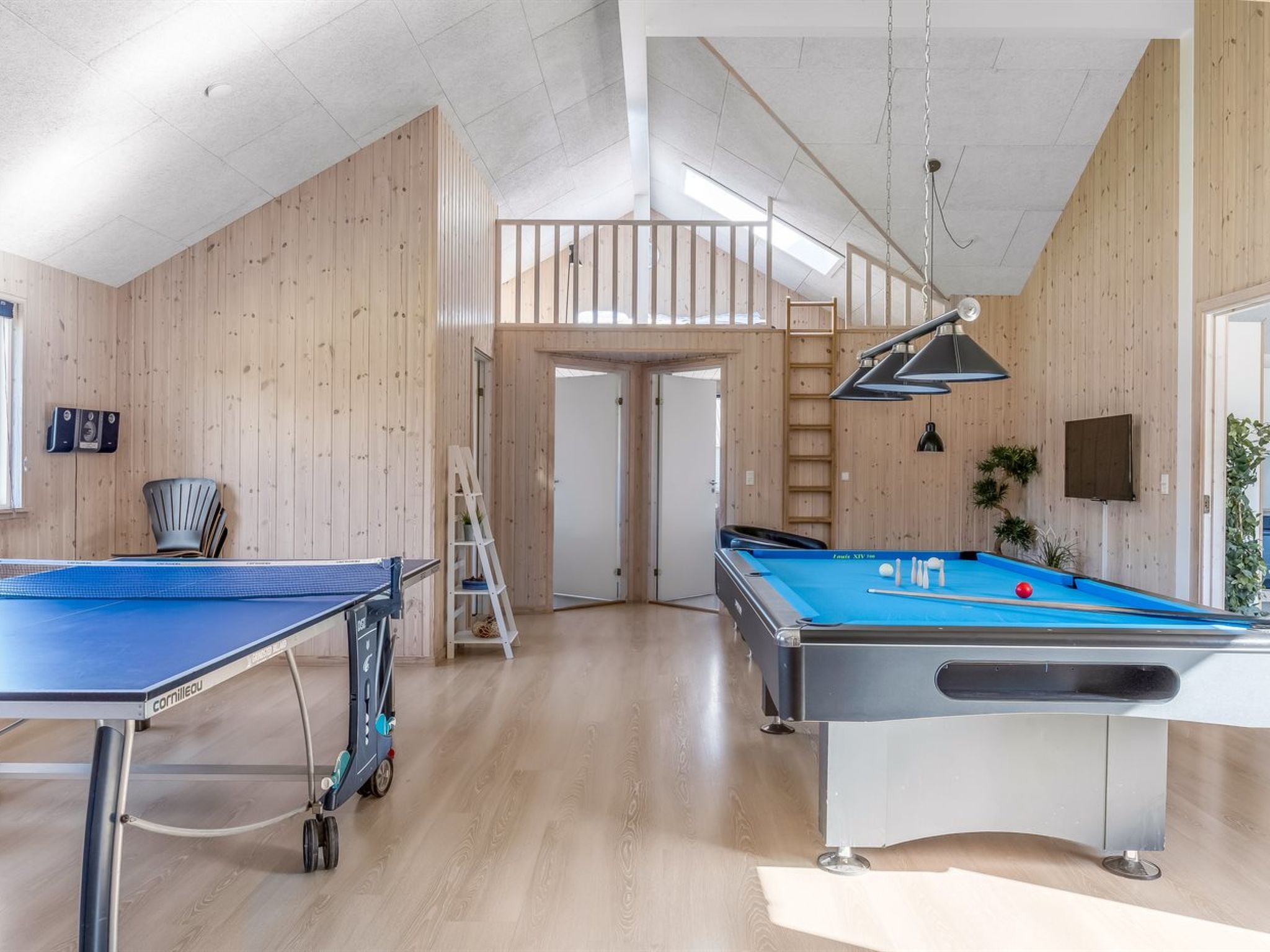 "Finwith" - 600m from the sea - Binnen