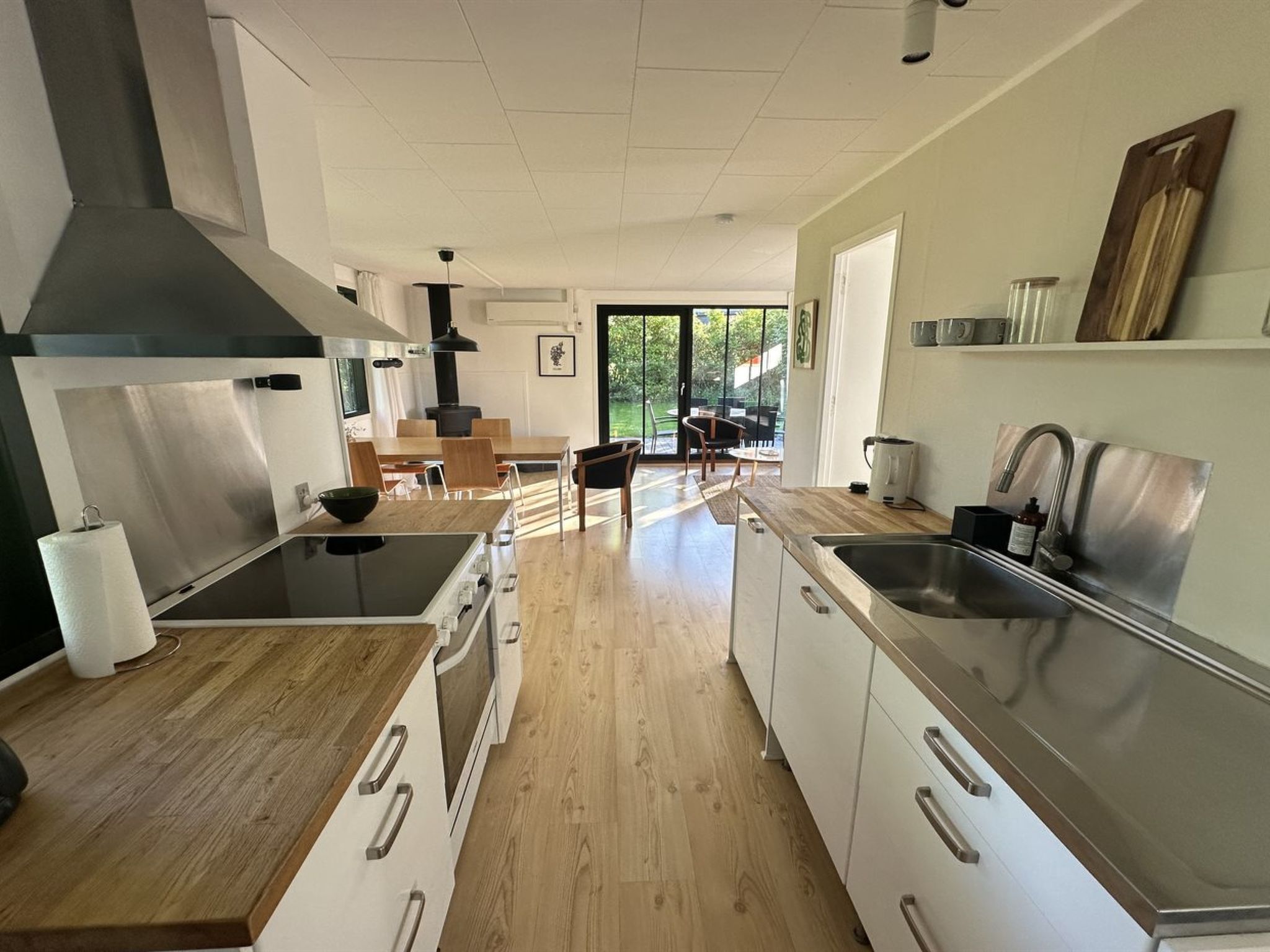 "Ady" - 150m from the sea - Binnen