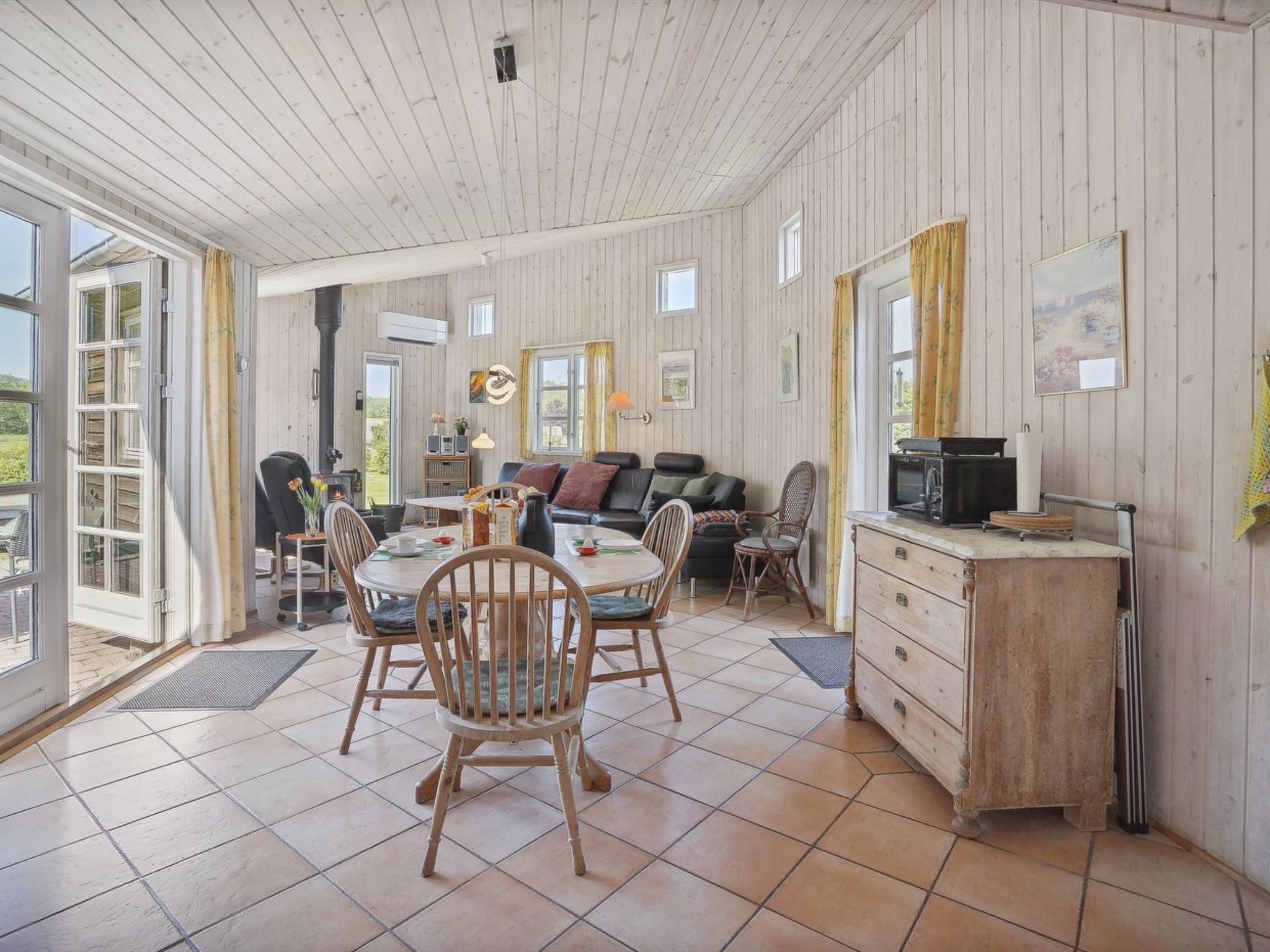 "Alma" - 400m from the sea - Drinnen