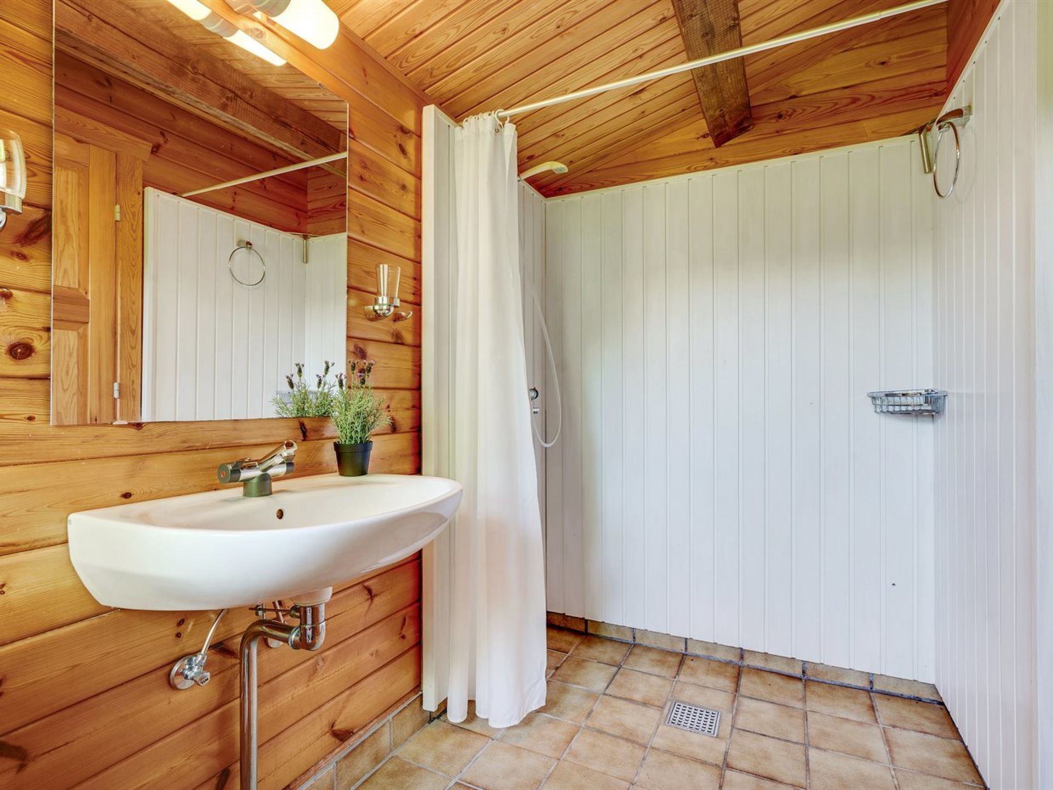 "Gudmunde" - 200m from the sea - Drinnen