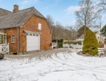 Edla: Karakteristieke woning uit 1924 met grote tuin, 5 km van de Deense kust - thumbnail 3