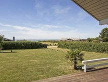 Vrijstaande woning aan zee met sauna en grote tuin in Sydals - thumbnail 1