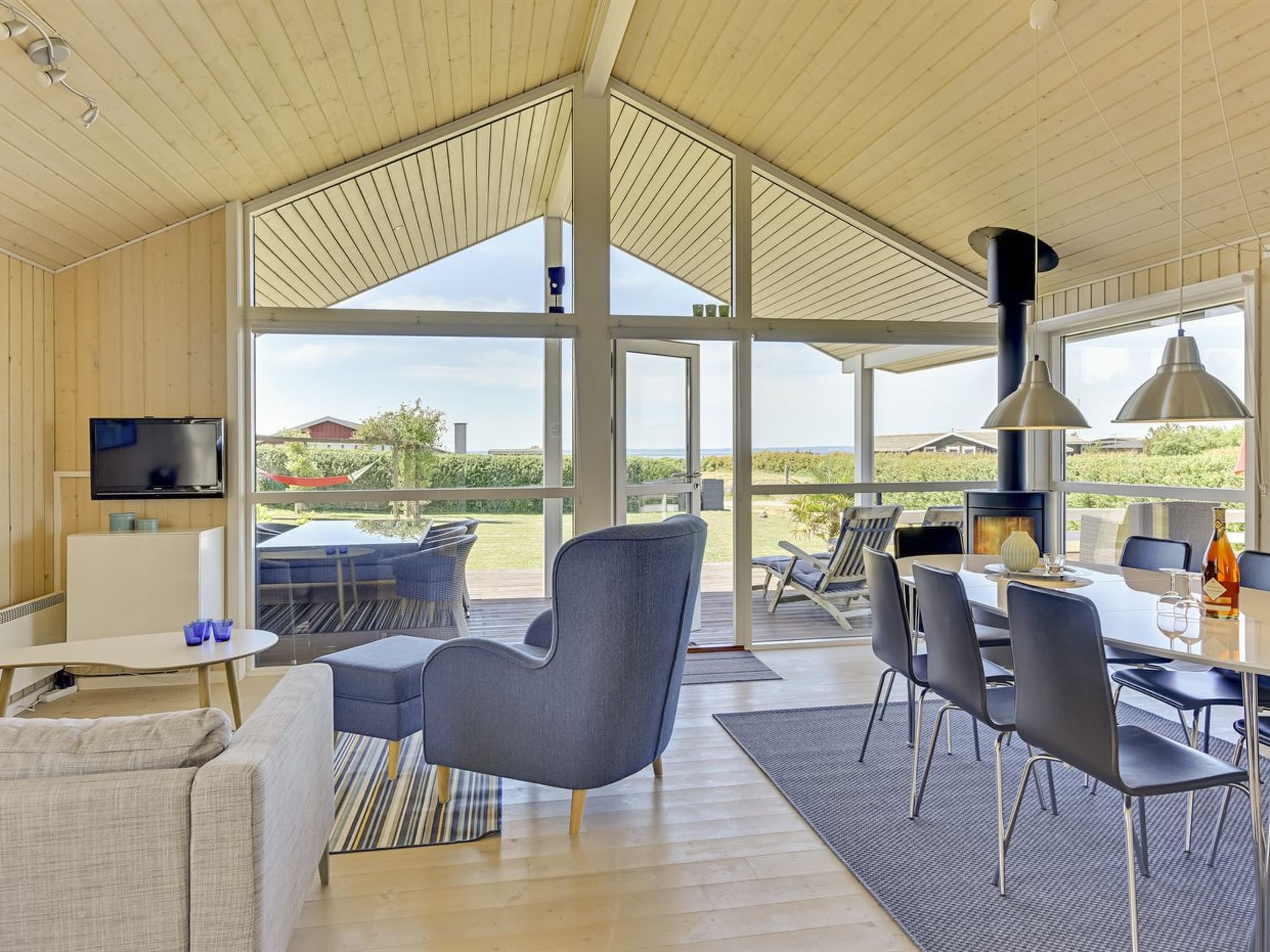 "Kierstine" - 100m from the sea - Binnen