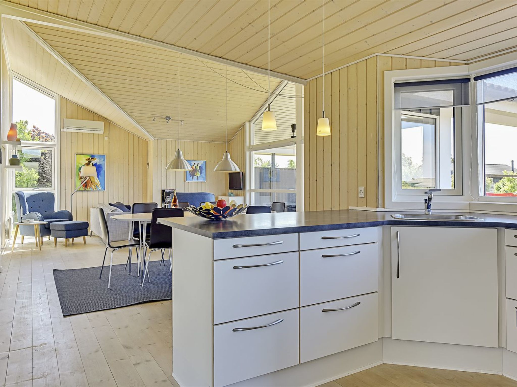 "Kierstine" - 100m from the sea - Binnen