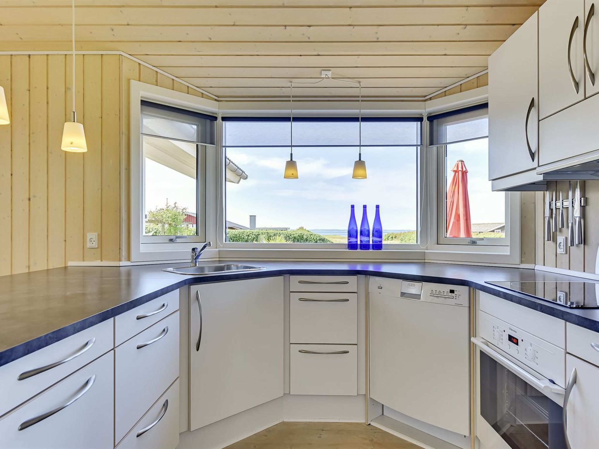 "Kierstine" - 100m from the sea - Binnen