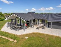 Elsebet: Luxe nieuwbouw vakantiehuis voor 10 personen op 600m van zee in Sydals - thumbnail 4