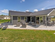 Elsebet: Luxe nieuwbouw vakantiehuis voor 10 personen op 600m van zee in Sydals - thumbnail 3