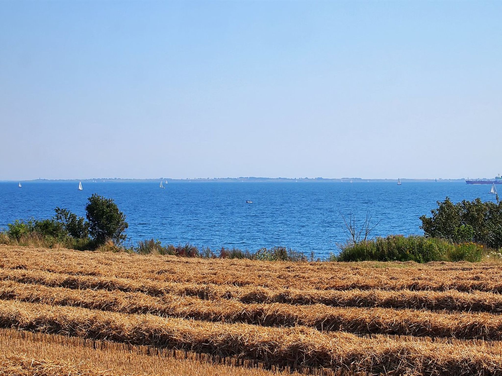 "Hera" - 200m from the sea