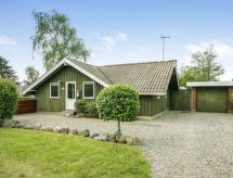 Simonia: Ruime vakantiewoning met sauna op 600m van zee in Sydals - thumbnail 1