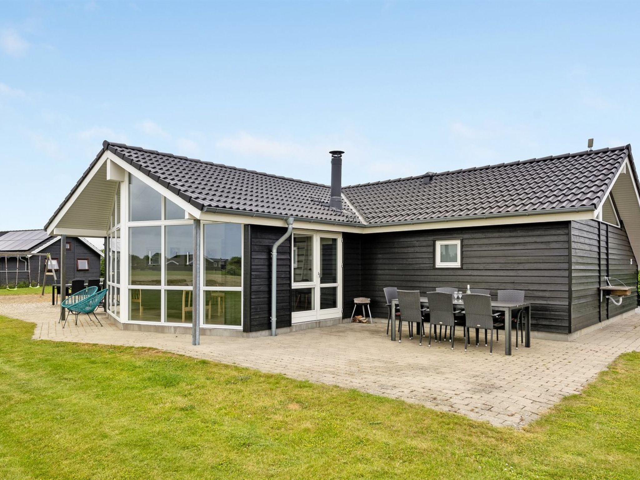 "Finja" - 500m from the sea
