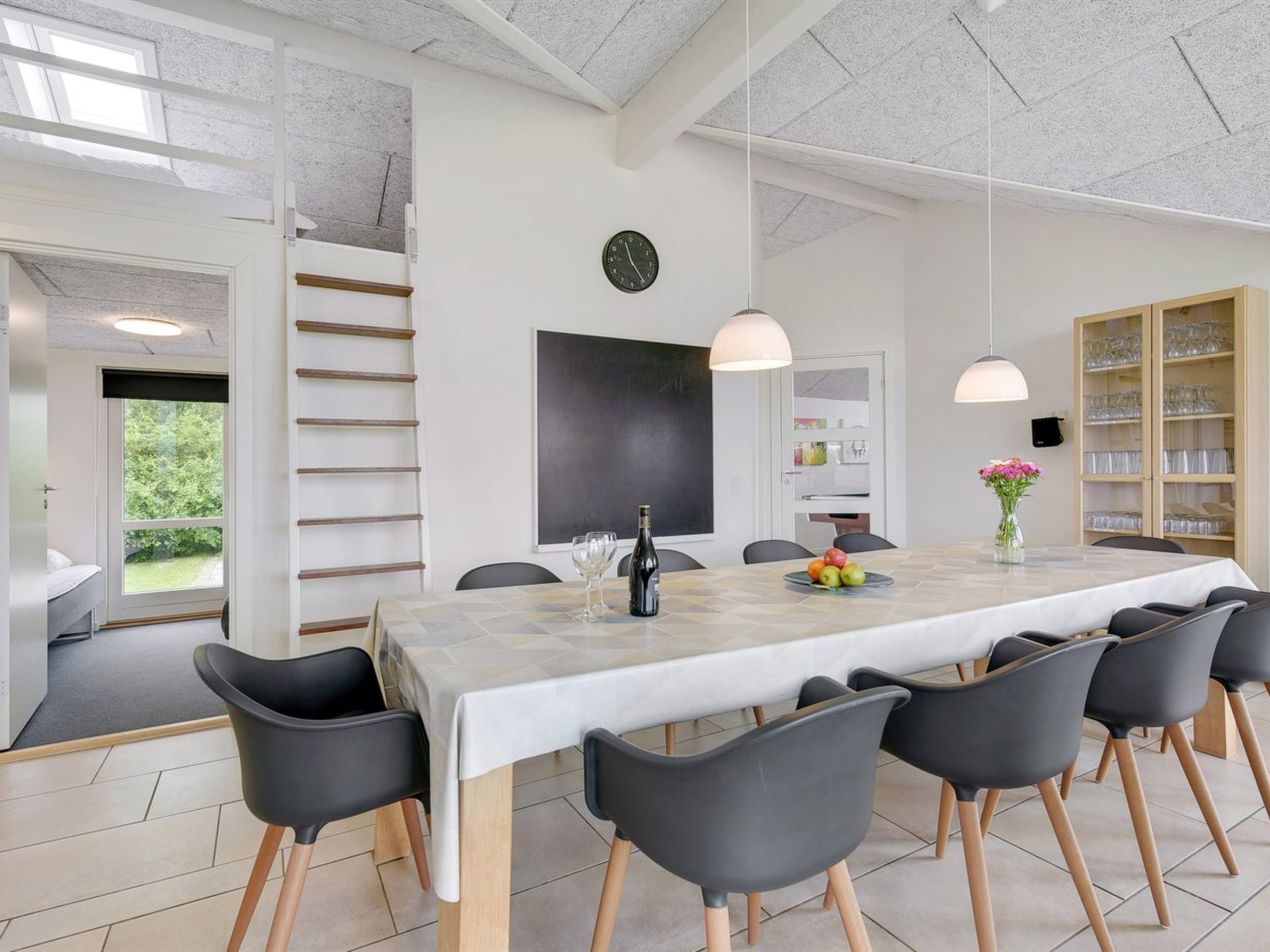 "Finja" - 500m from the sea - Drinnen