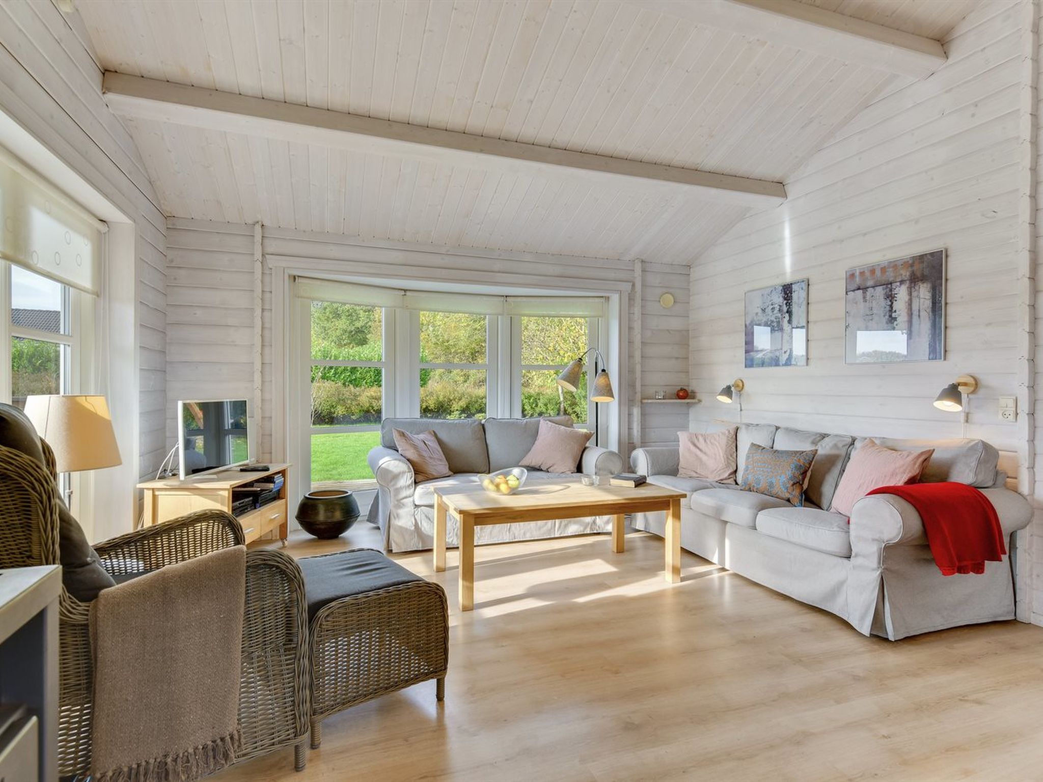 "Ruusu" - 300m from the sea - Drinnen