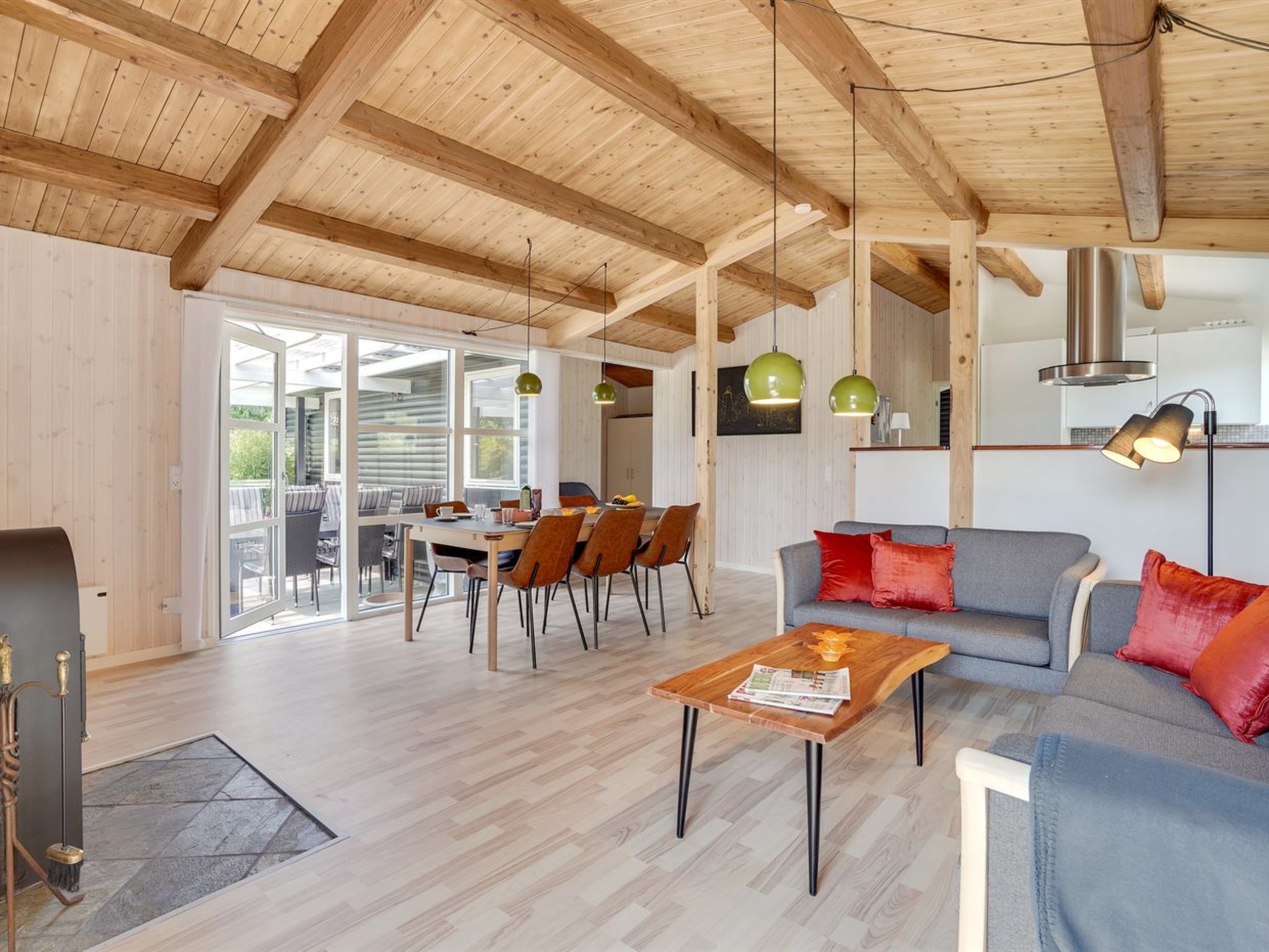 "Westman" - 200m from the sea-Binnen