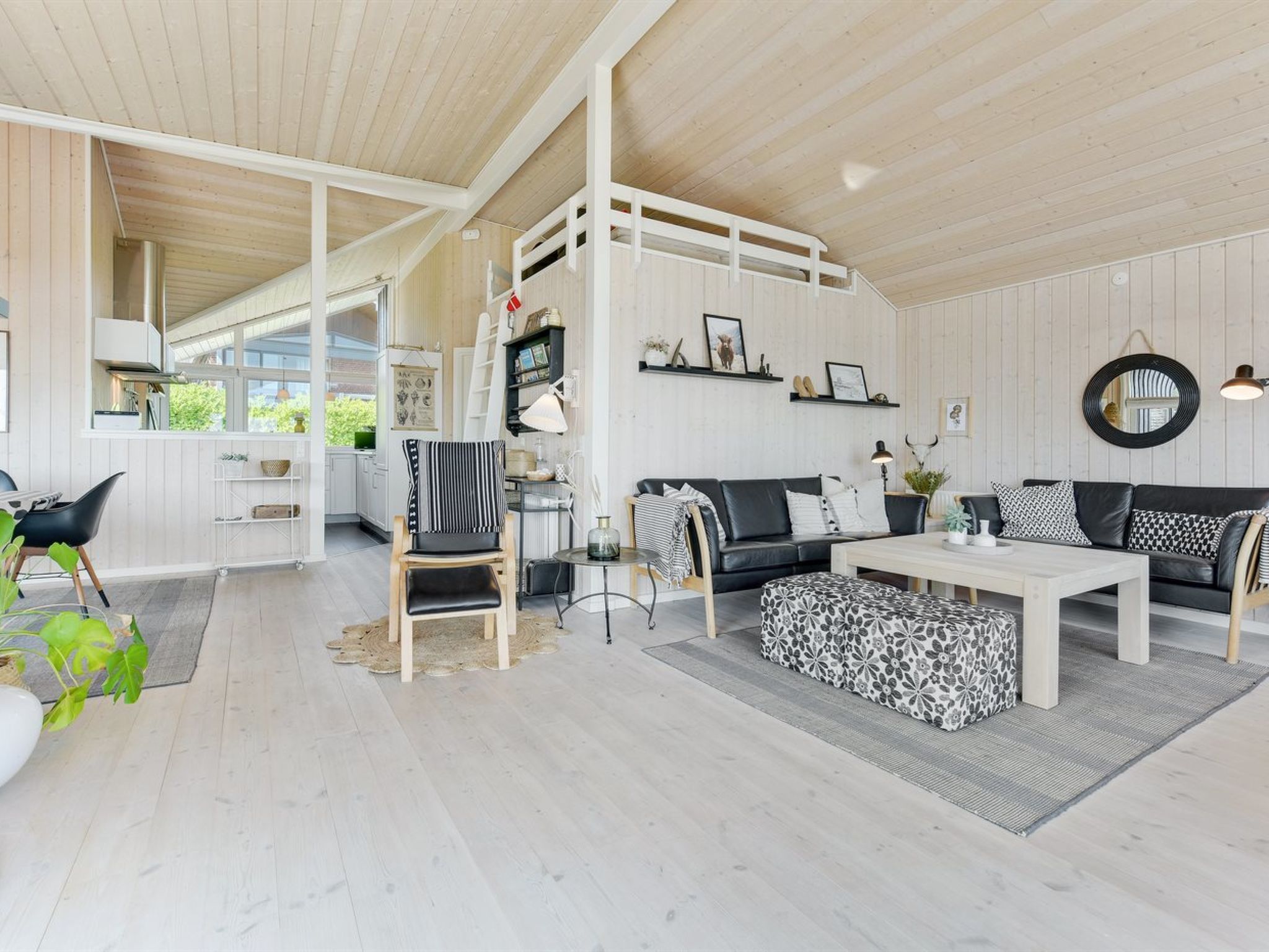 "Fridtjof" - 100m from the sea-Dedans