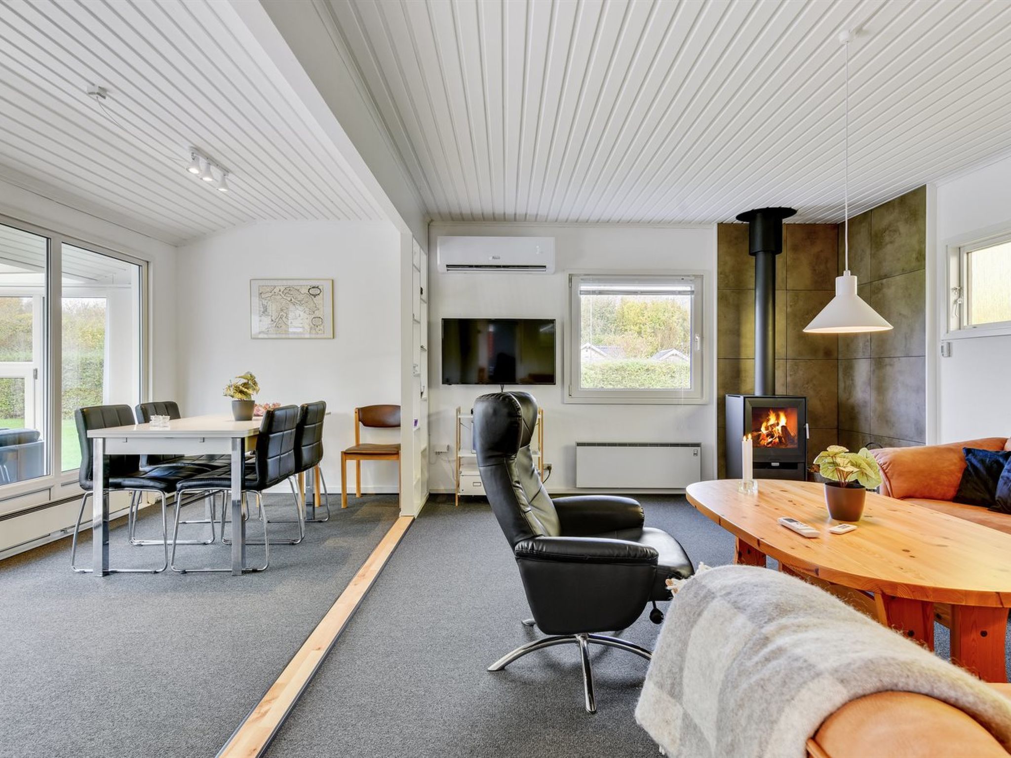"Cenia" - 450m from the sea - Binnen