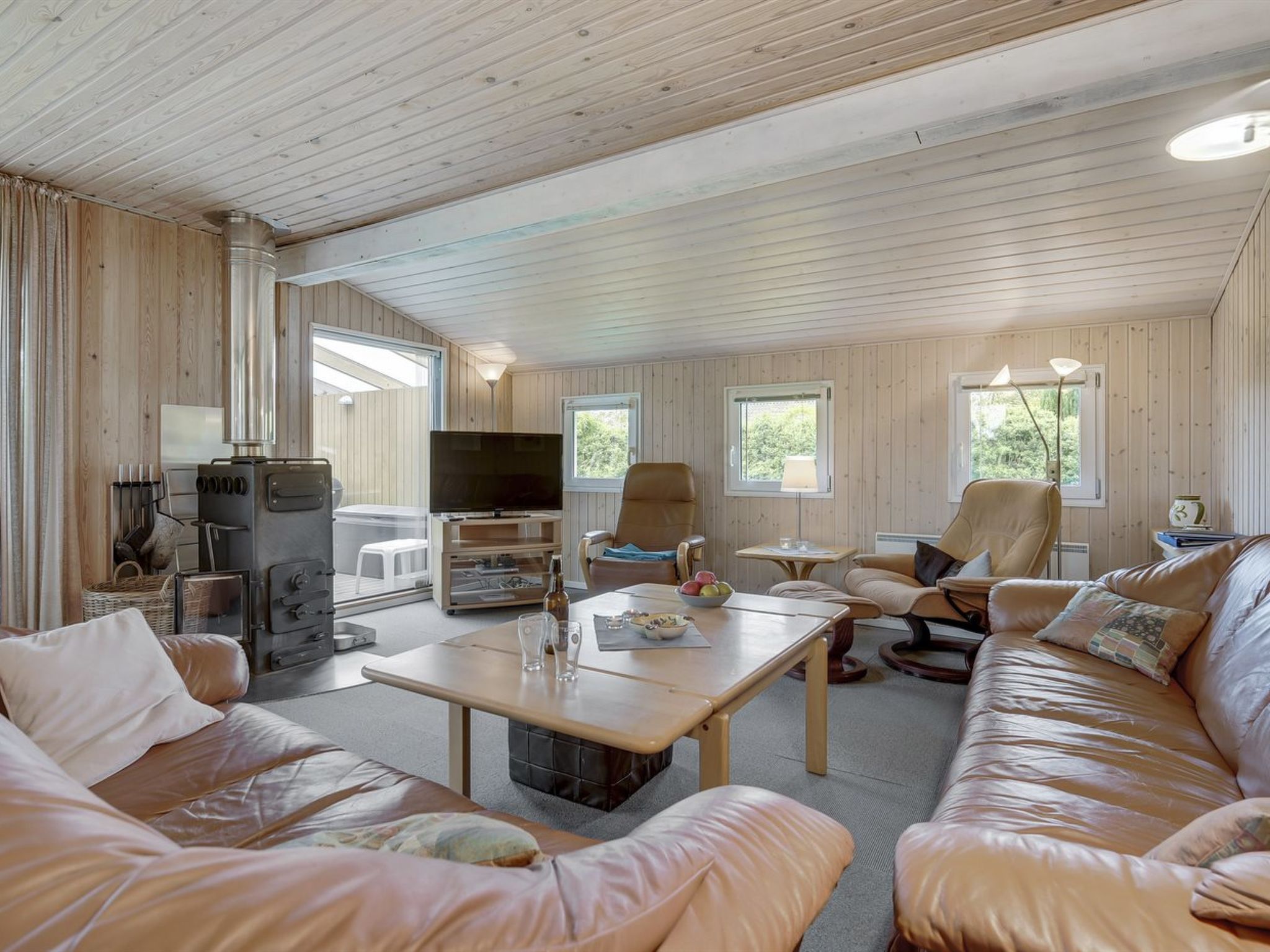 "Virpi" - 400m from the sea - Binnen