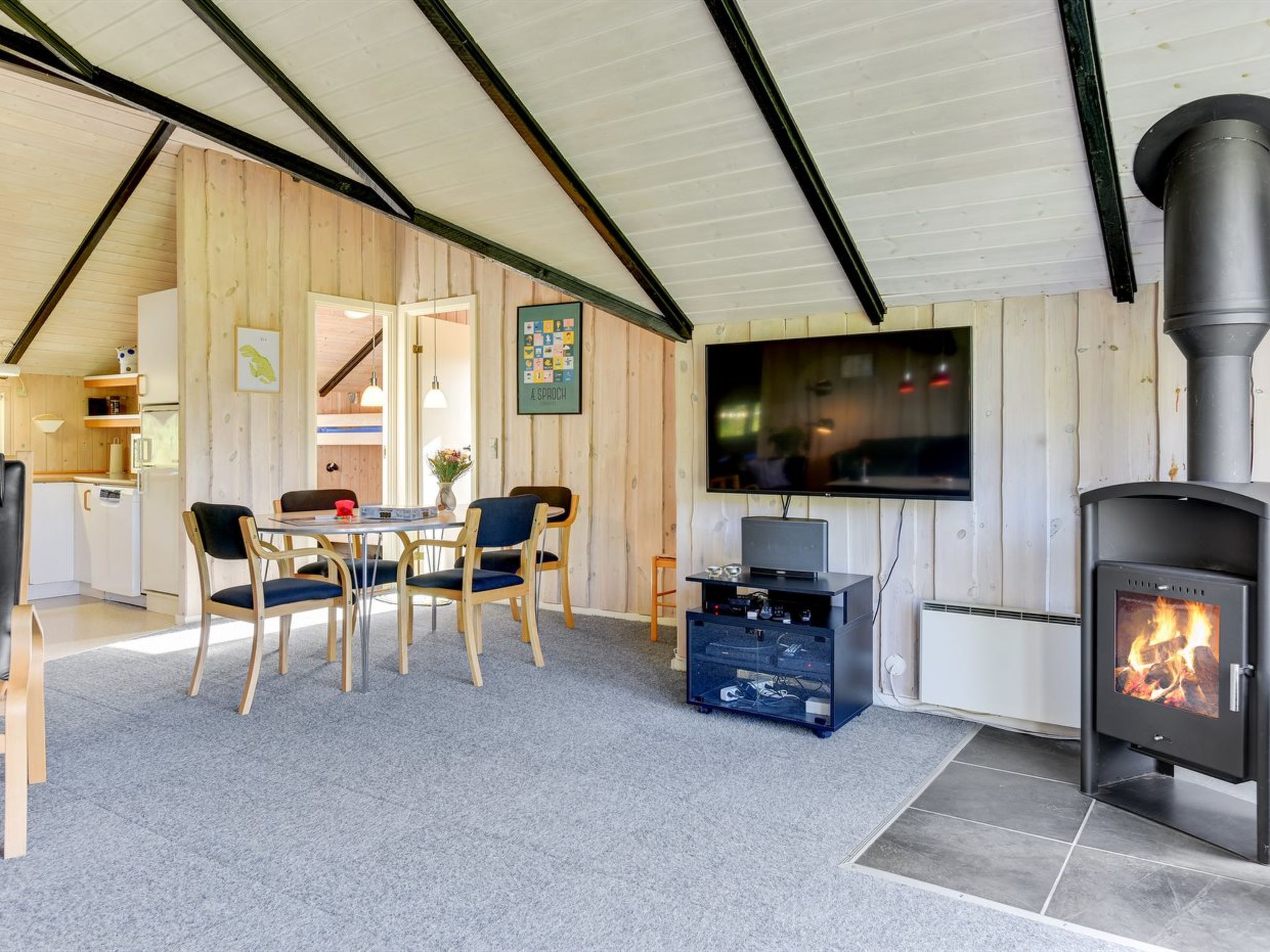 "Joona" - 600m from the sea - Drinnen
