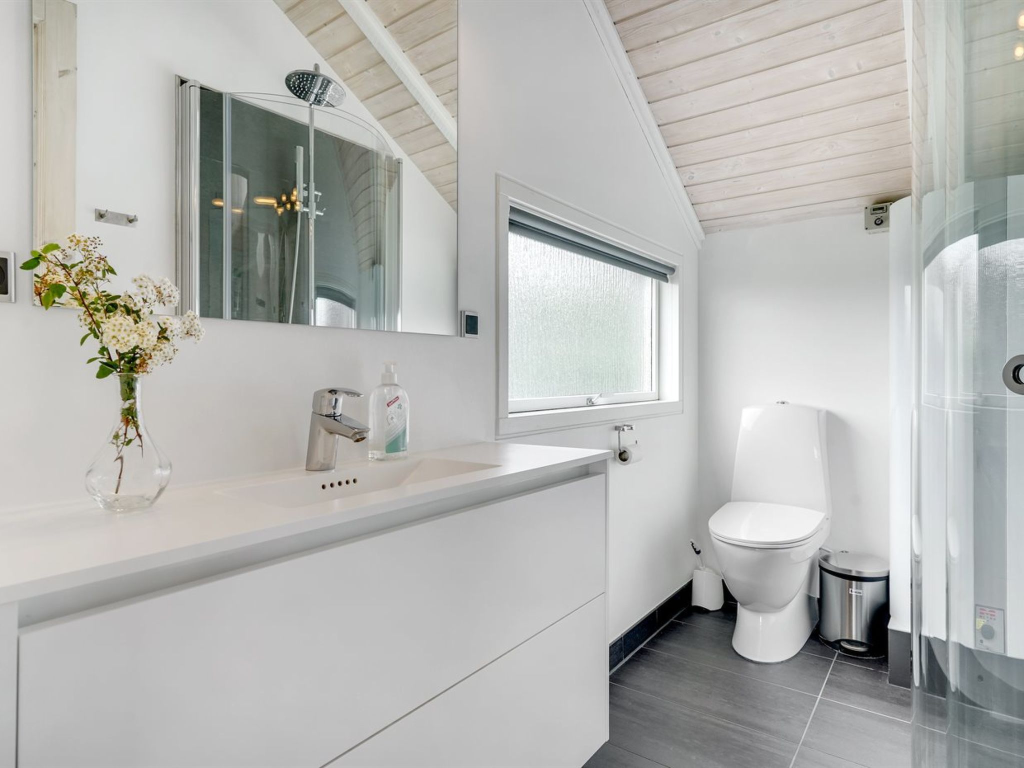 "Annvy" - 200m from the sea-Inside