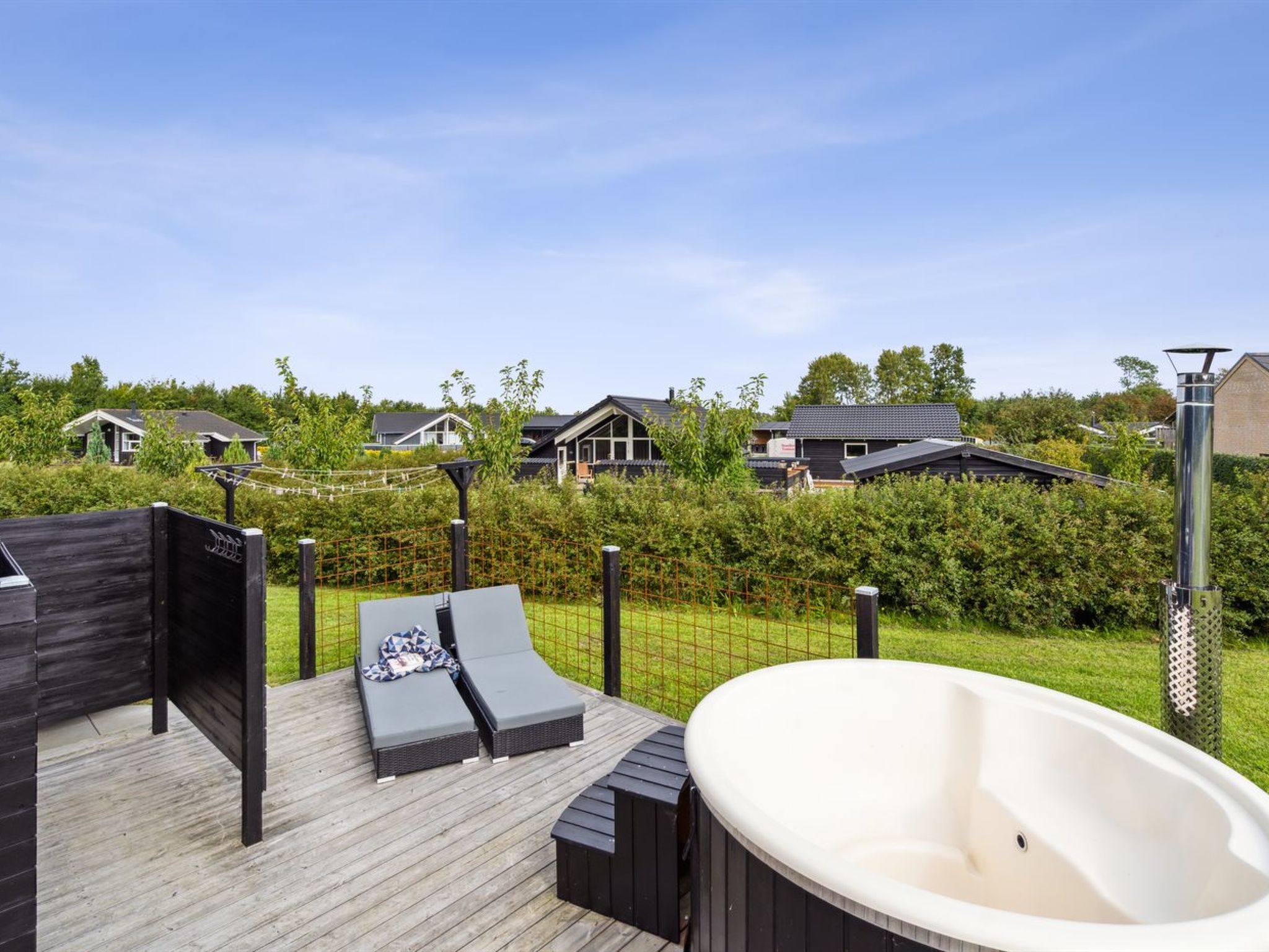"Amdi" - 700m from the sea - Buiten