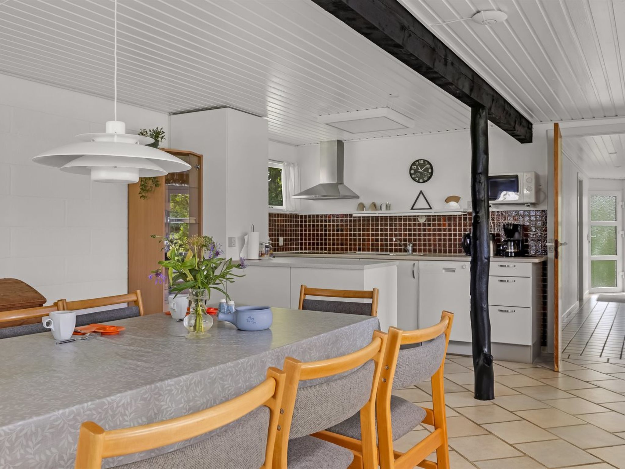 "Thara" - 100m from the sea - Binnen