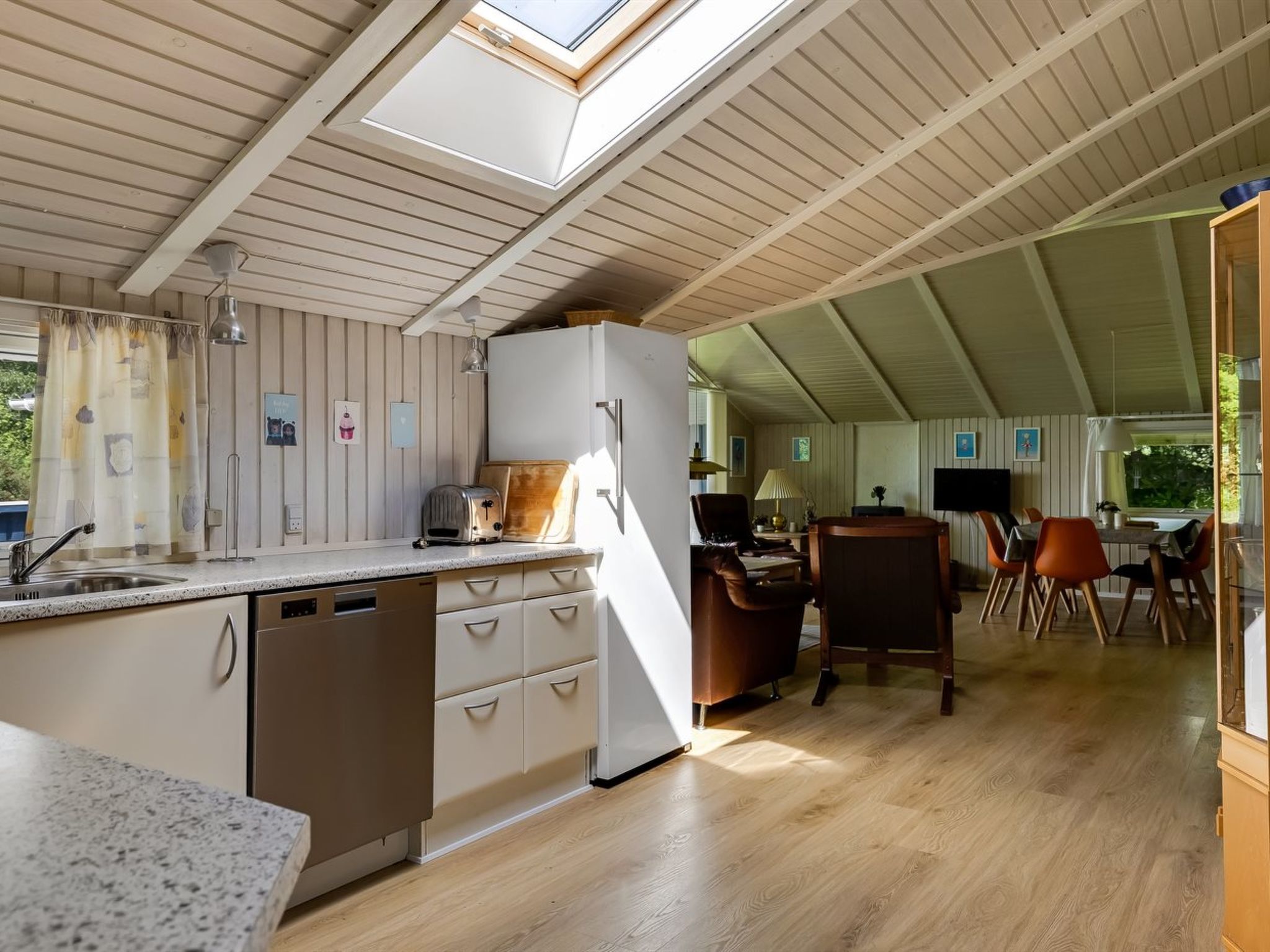 "Alrun" - 150m from the sea - Drinnen