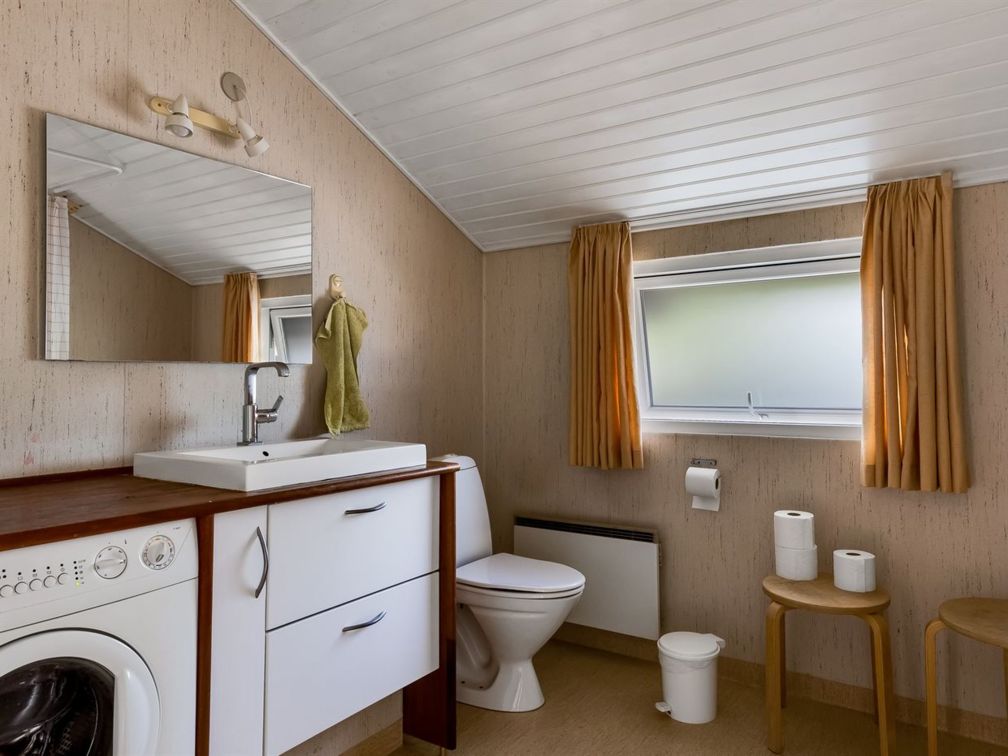 "Alrun" - 150m from the sea - Drinnen