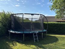 Ruim vakantiehuis voor 10 personen met sauna en whirlpool op 900m van zee - thumbnail 4