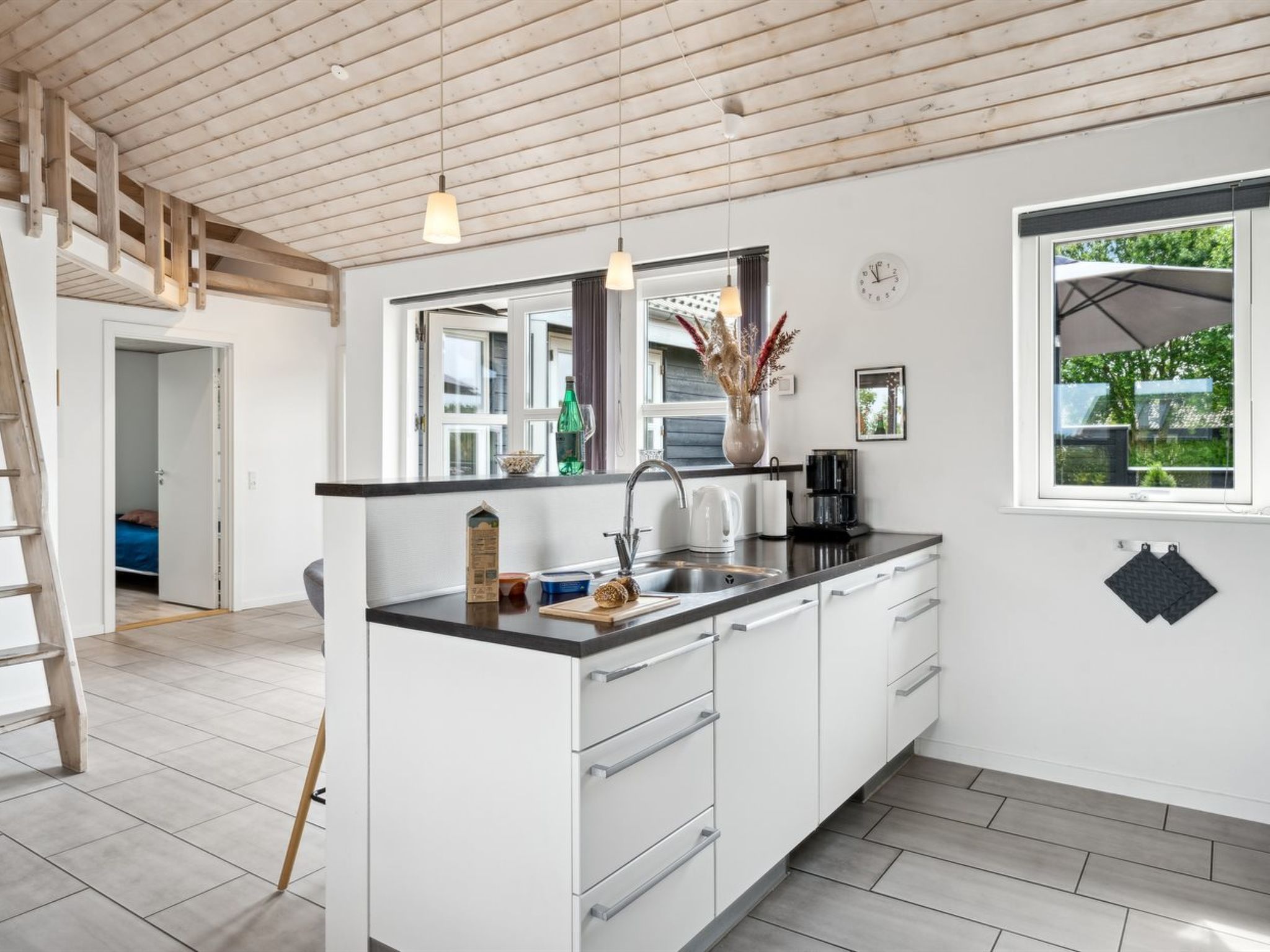"Hakan" - 900m from the sea - Drinnen